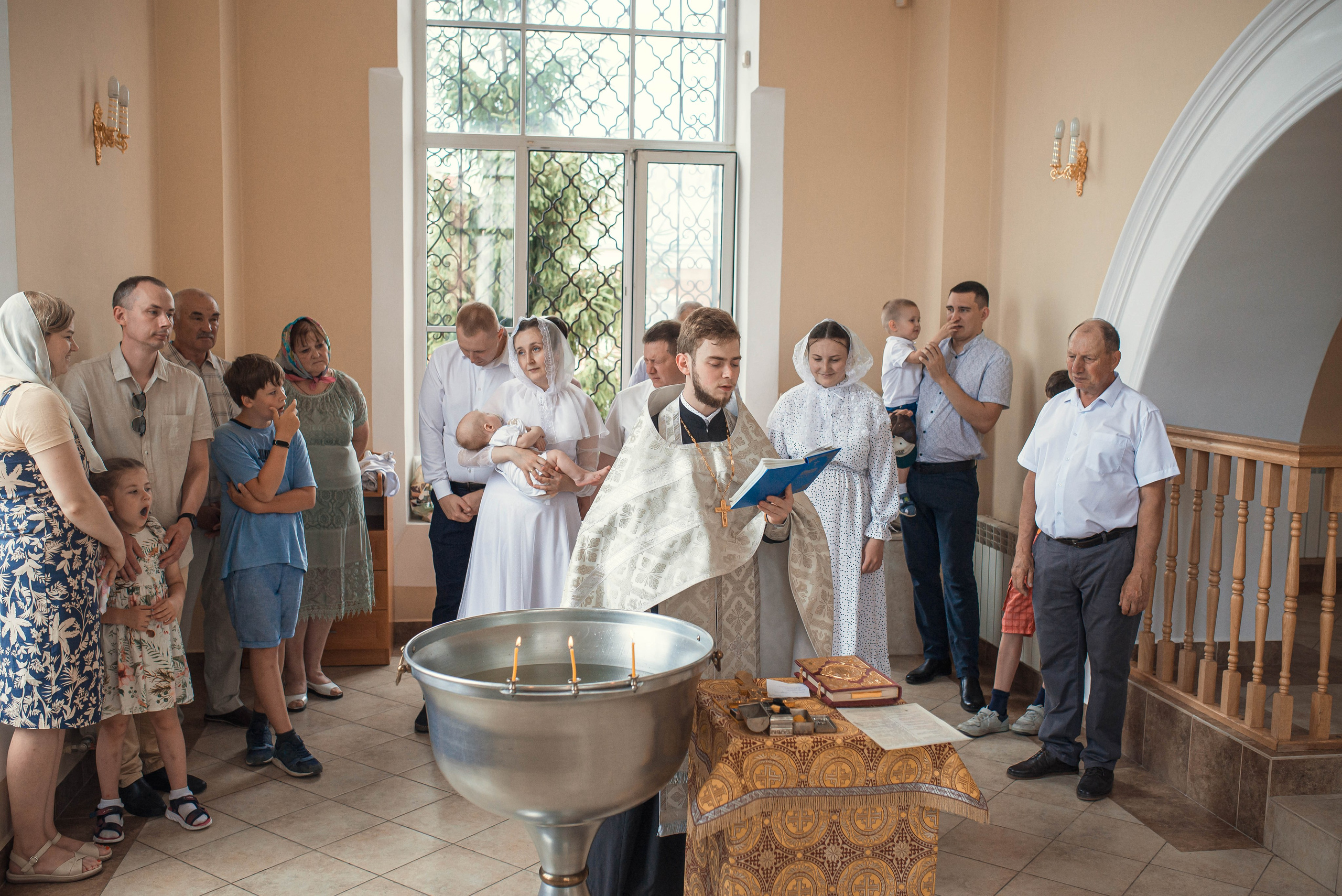 Крещение Андрея в Покровском соборе. Фотограф на крещение в Саратове Марина Грушина