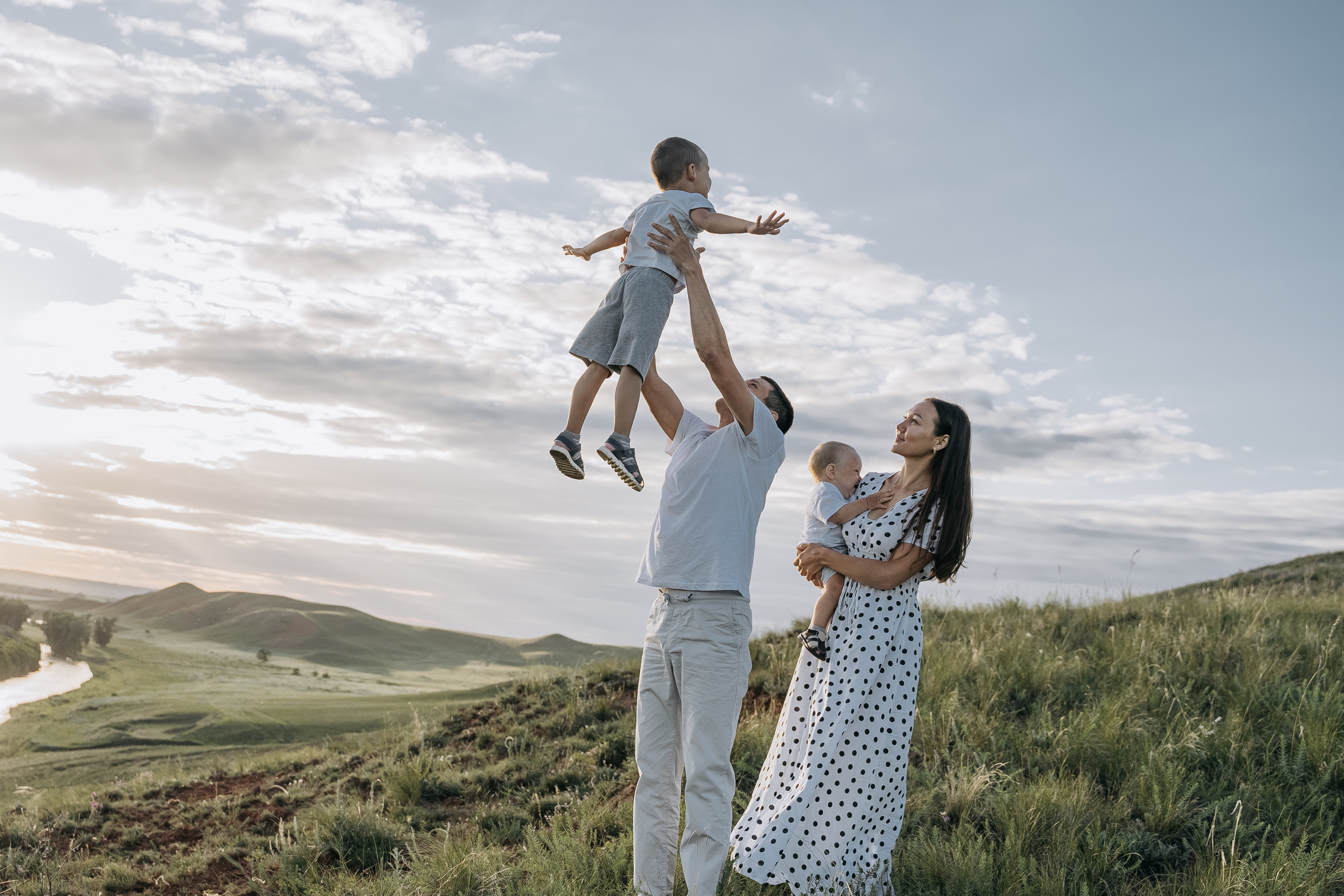 Юлия Антон Артём Егор. Свадебный семейный фотограф Ксения Божко Уфа Раевка никах в Нарыстау