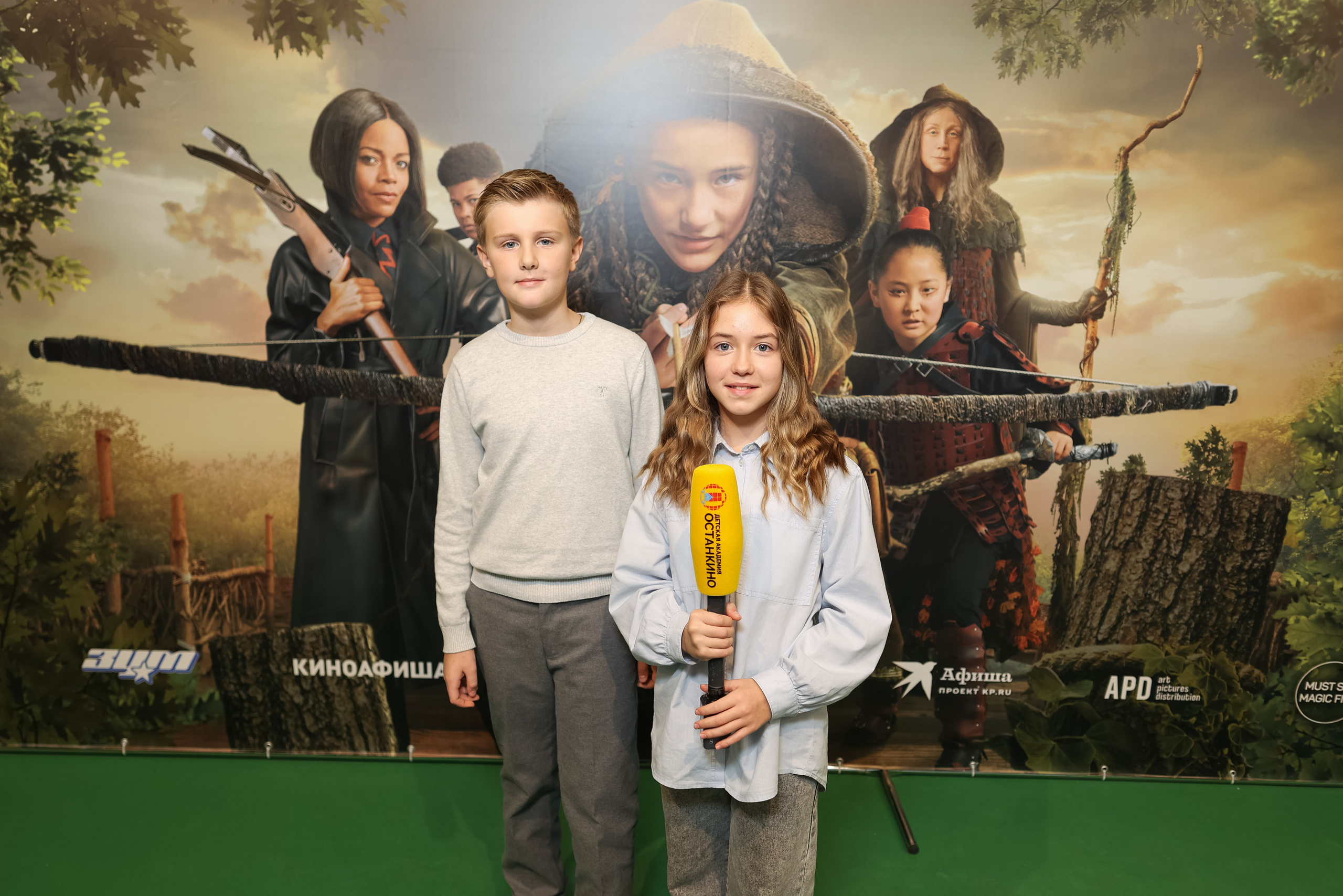 Школа «Останкино» на премьере Робин Гуд. Репортажный фотограф видеограф в Москве Ольга Плаксина