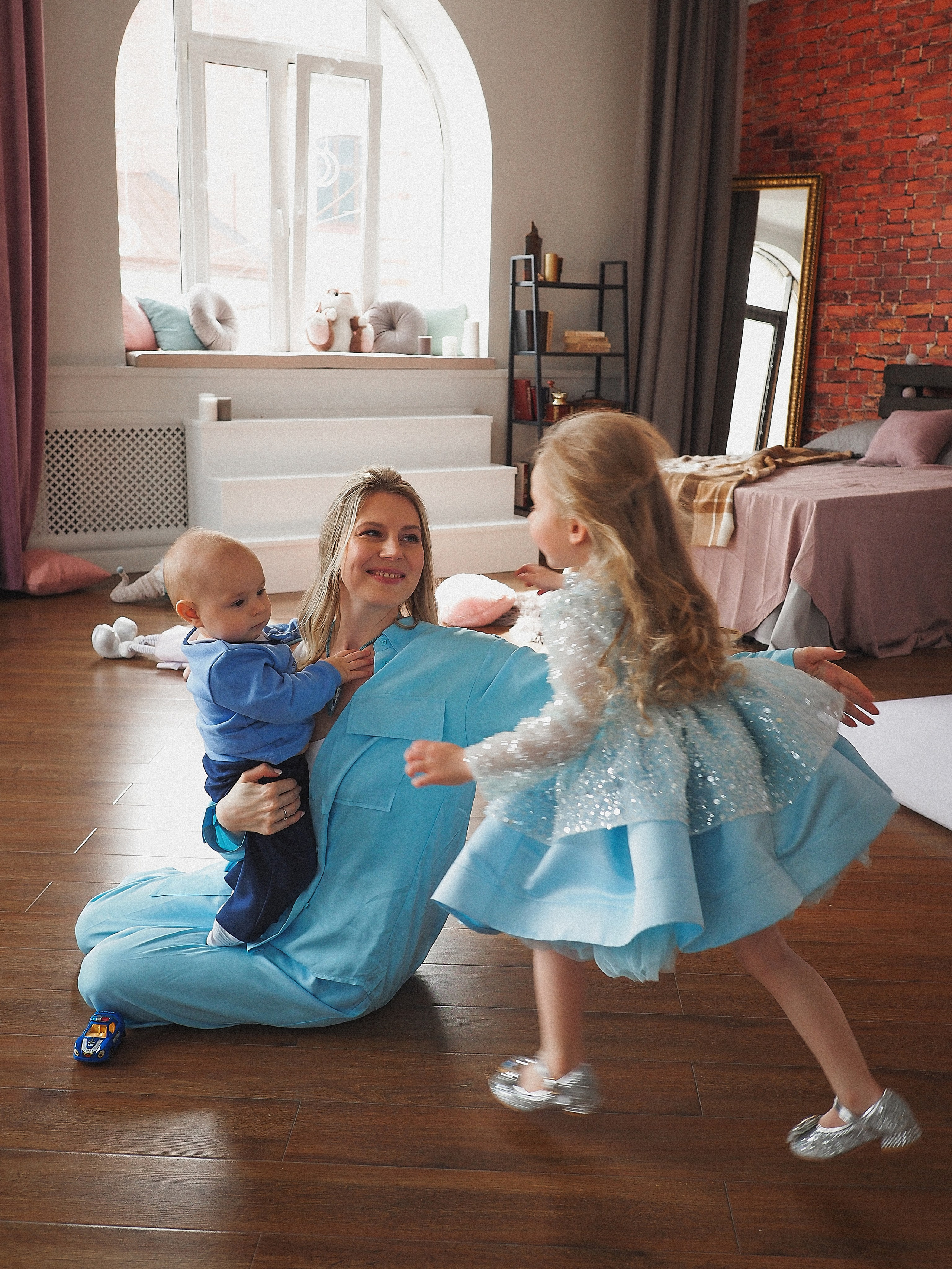 Антон Ксюша Вика и Марк. Семейный фотограф Ольга Барабанова