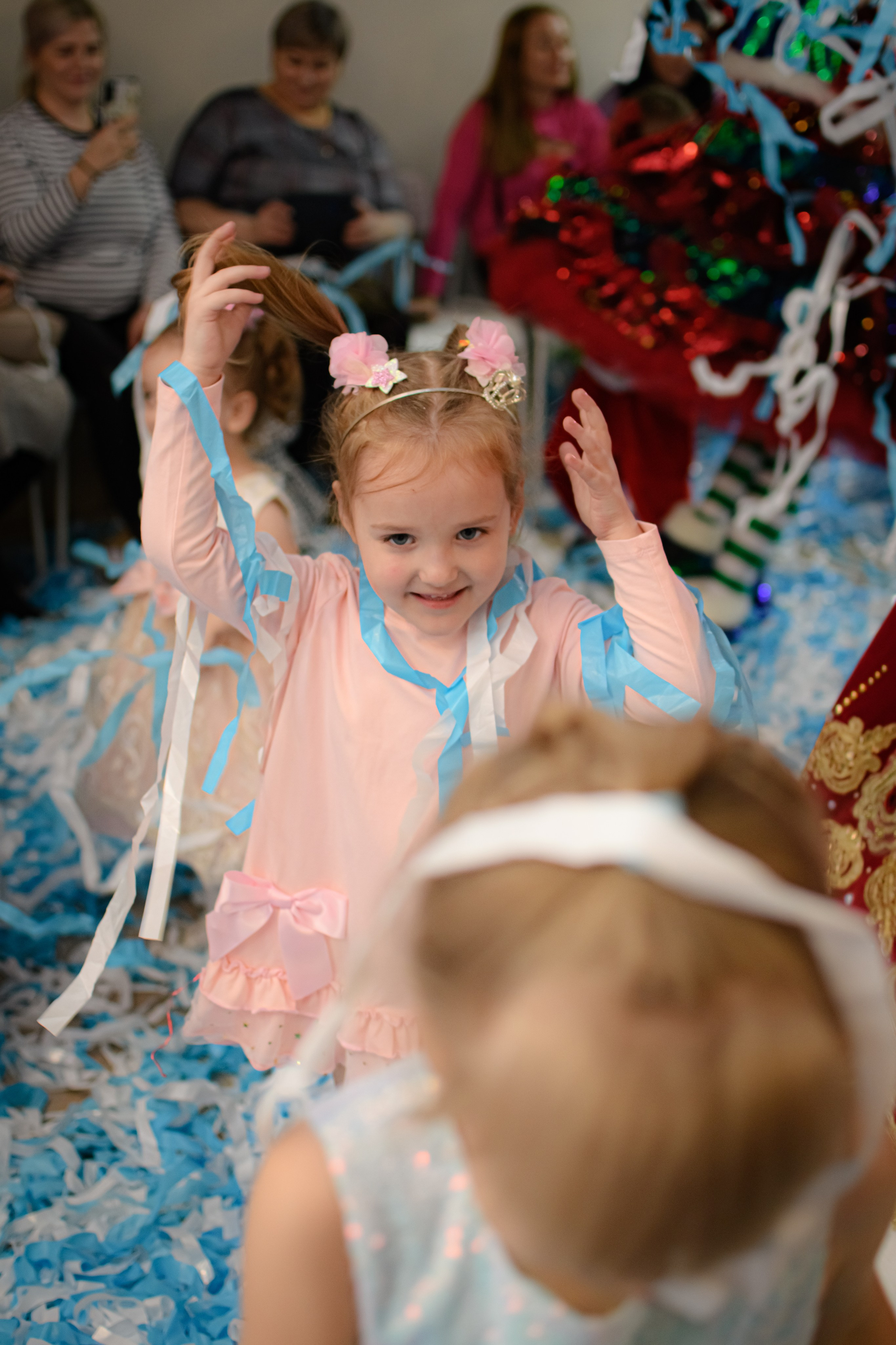 HAPPY NEW YEAR. Photokarish