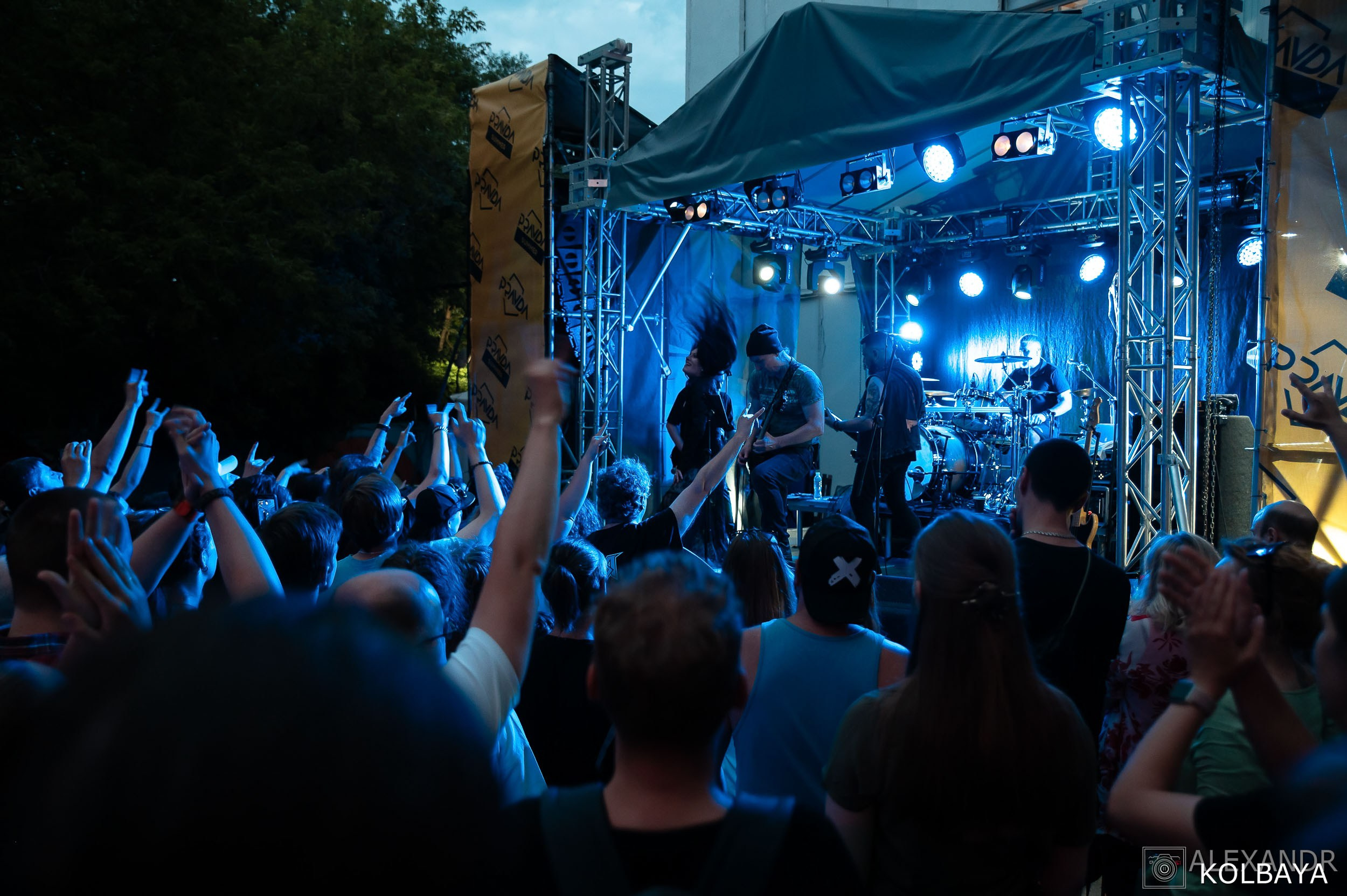 Фоторепортаж с мэшап концерта группы Черный Обелиск 4 июля 2024 года. Концертный и театральный репортажный фотограф в Москве Александр Колбая