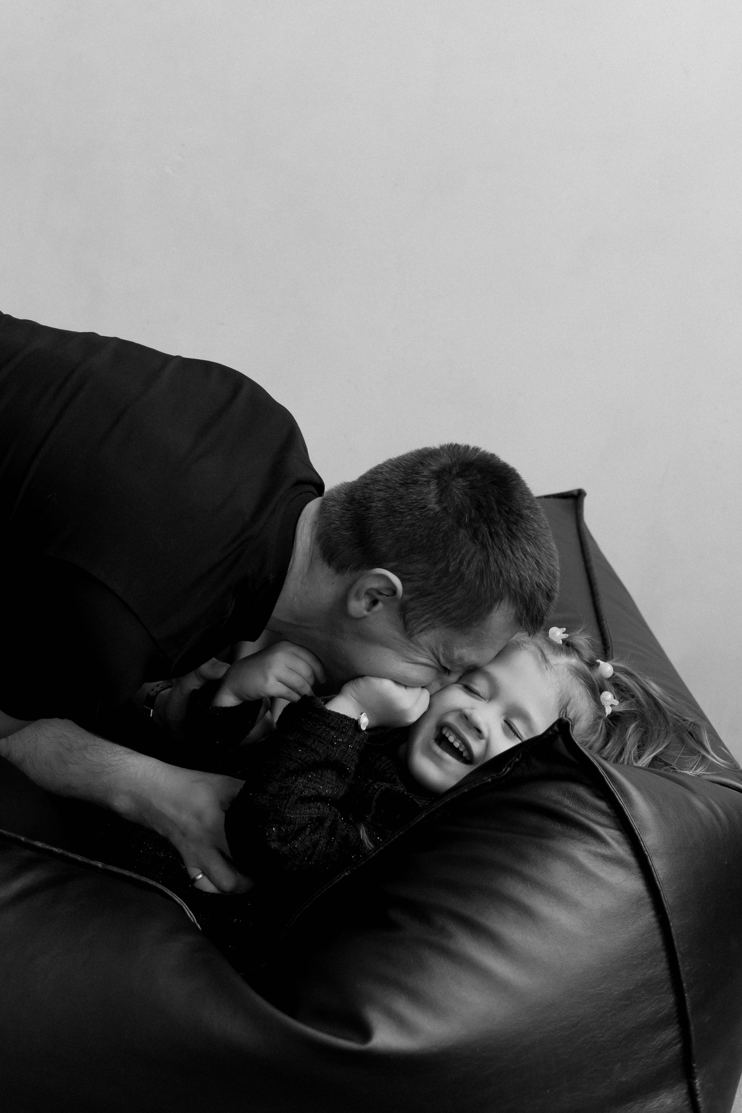 Семейная студийная фотосессия. Свадебный и семейный фотограф г. Волгоград Биленко Ангелина