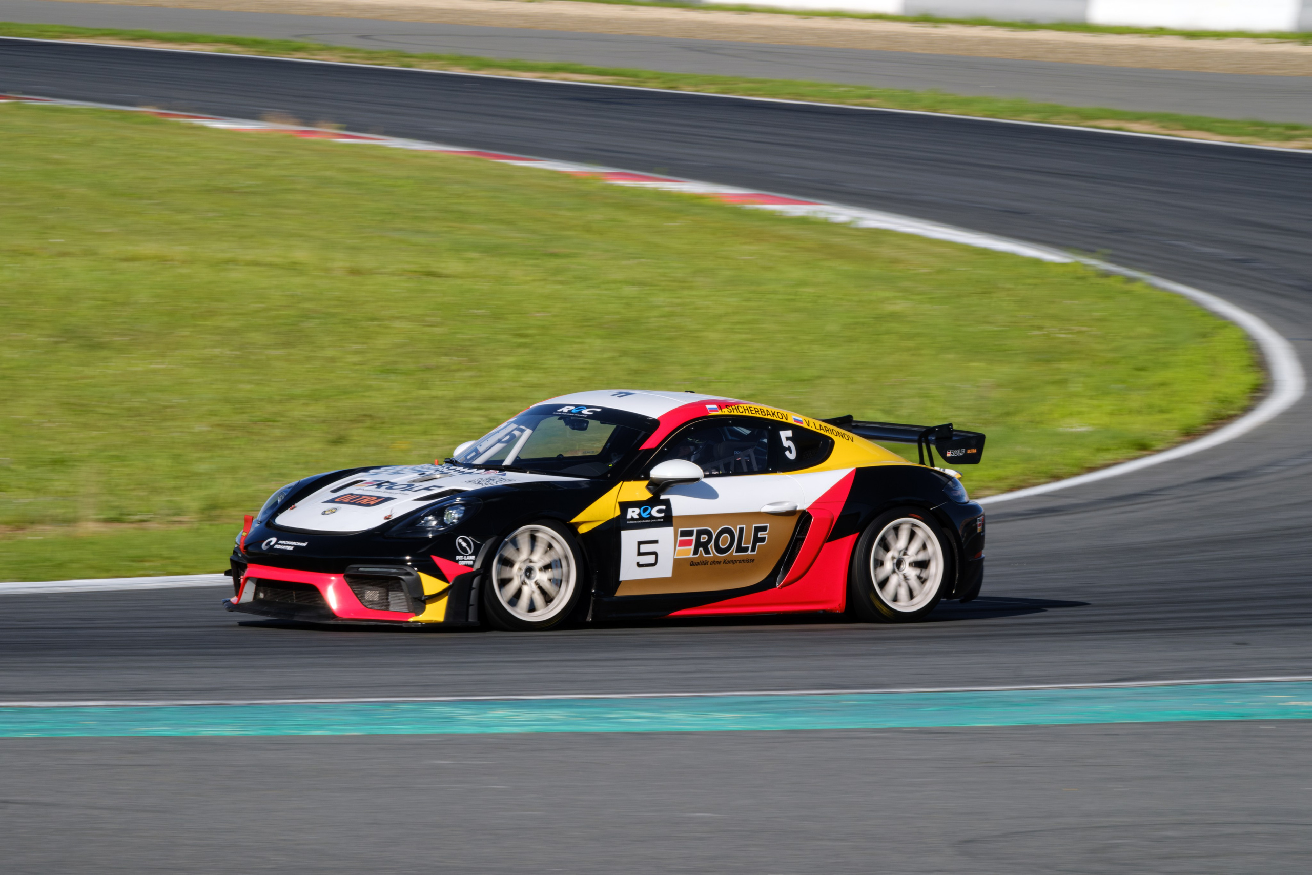 Российская серия гонок на выносливость. Авто и мотоспорт — фотограф Антон Медведев iCoguar