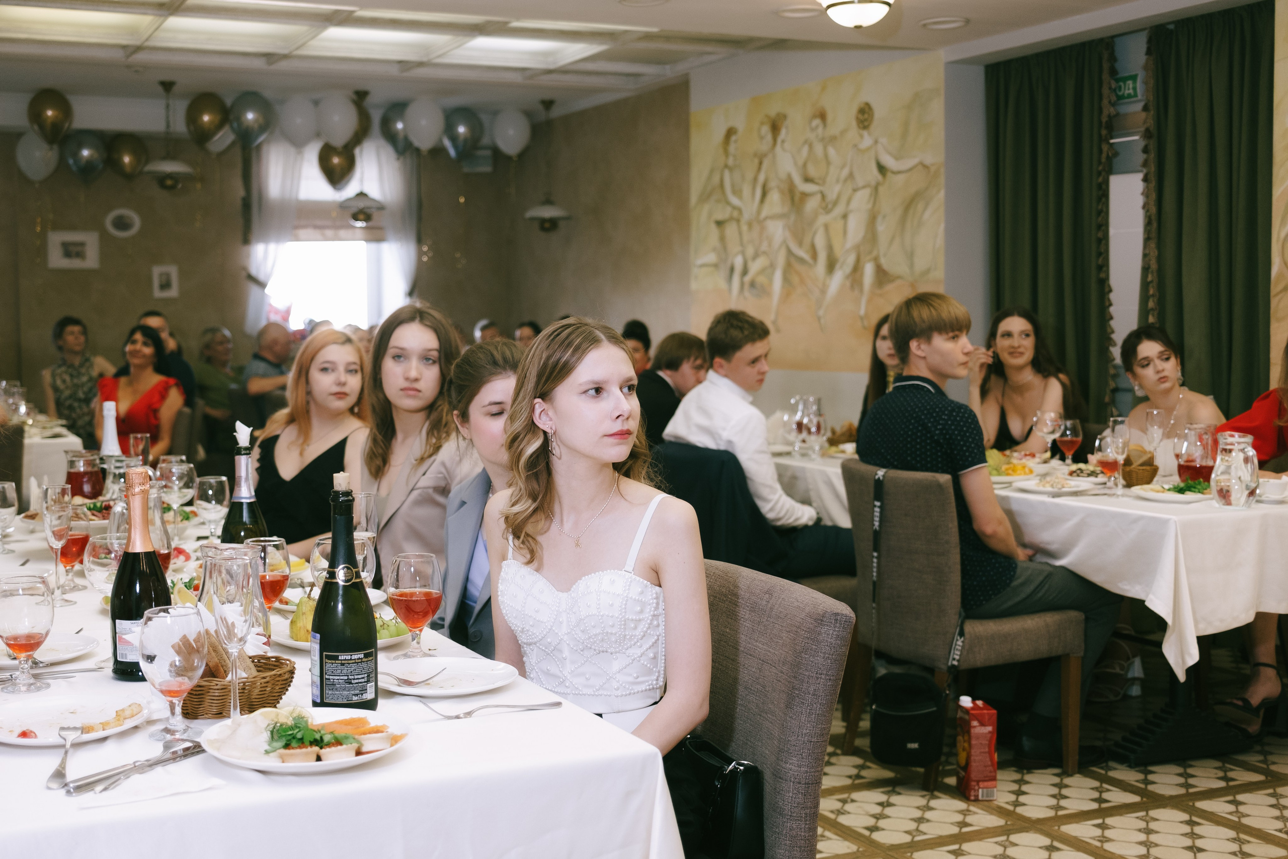 Выпускной школа 33. Свадебный и репортажной фотограф Денис Ожигин в Краснодаре и Краснодарском крае