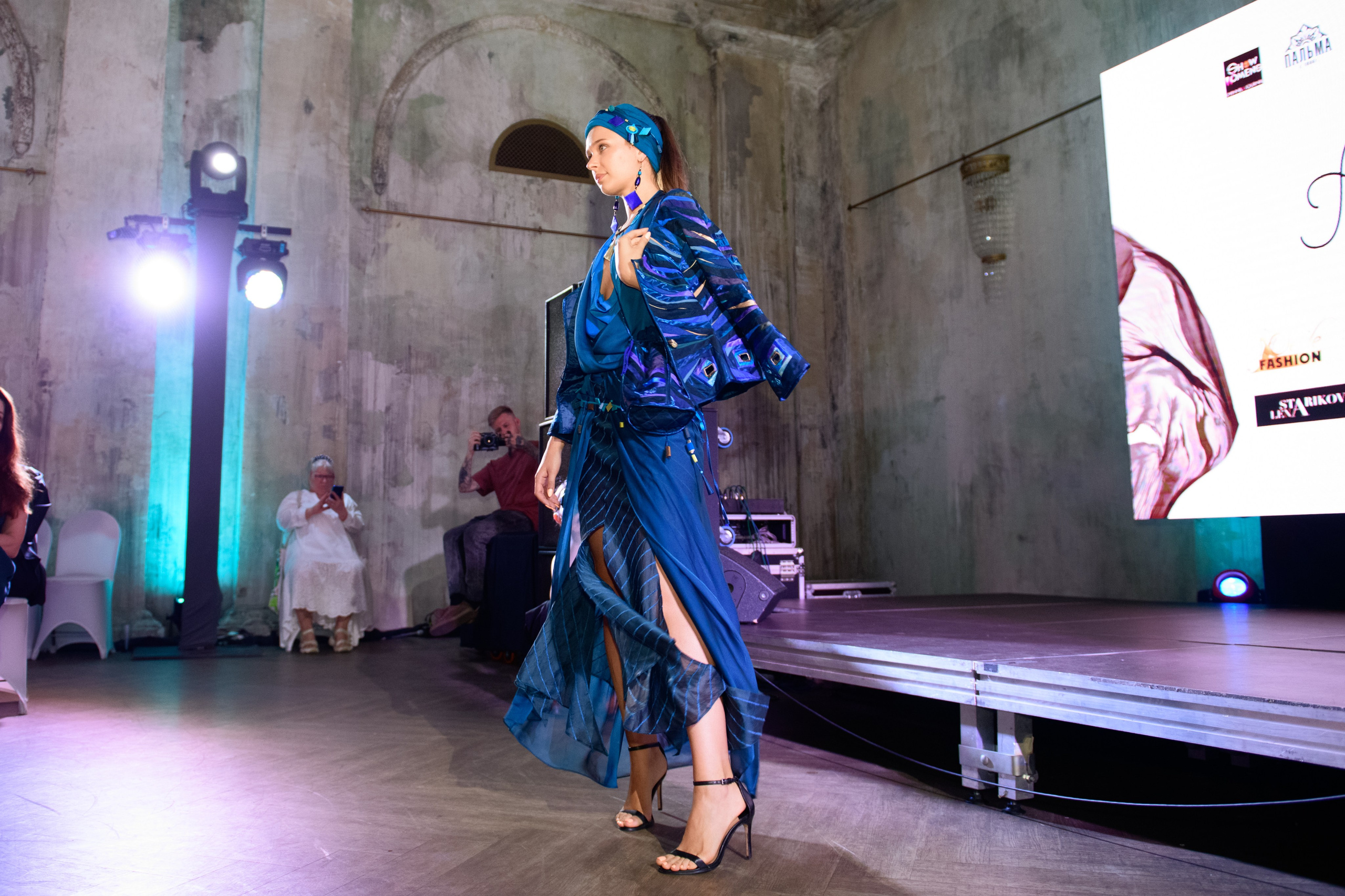 Модный показ «Аллея моды». Организация и проведение фотосъемок в Санкт-Петербурге. Фотограф Смирягин Илья