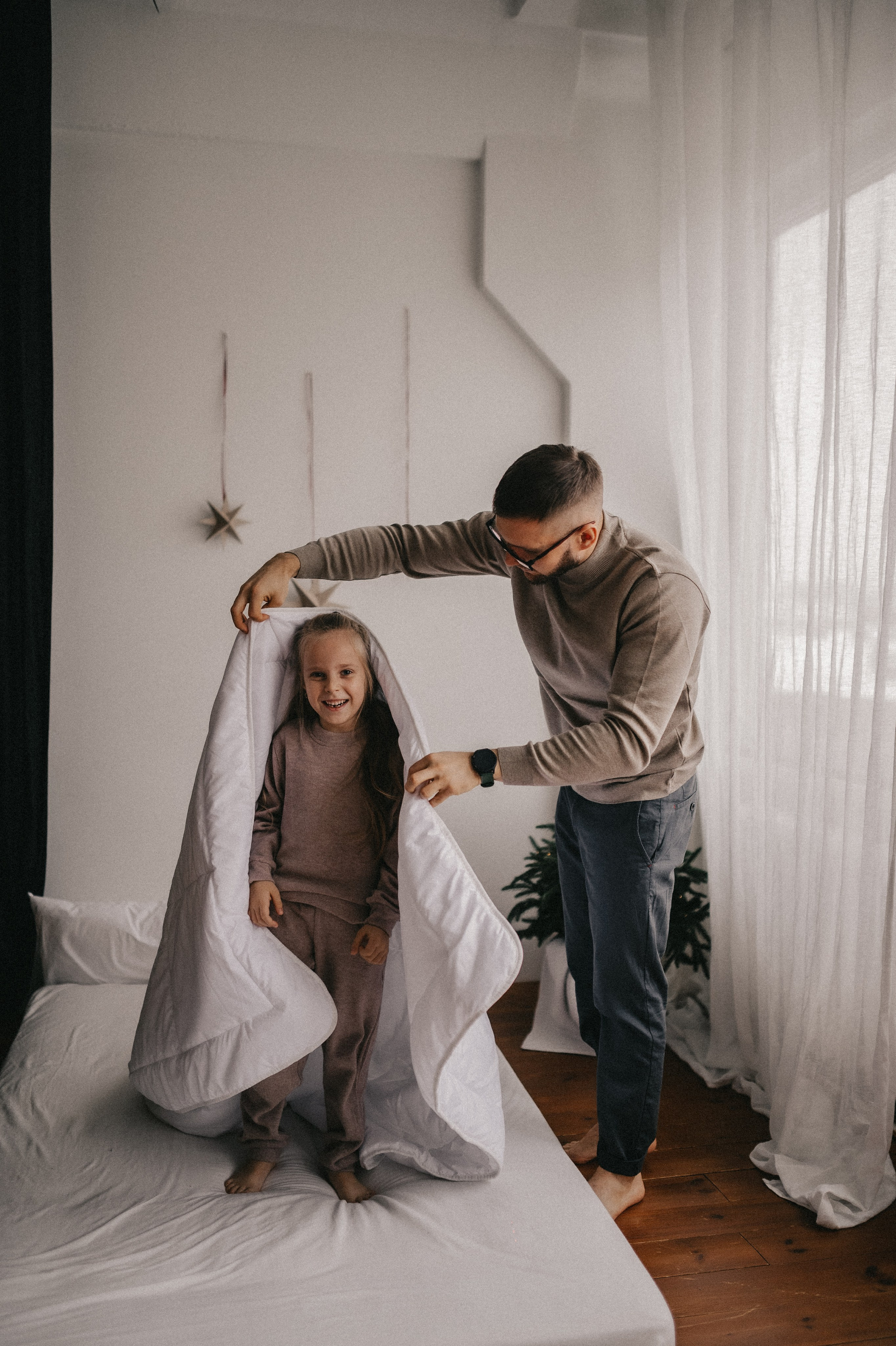 Коля, Таня и Мира в студии Каприфоль. Семейный и свадебный lifestyle-фотограф в Москве Мария Петрова