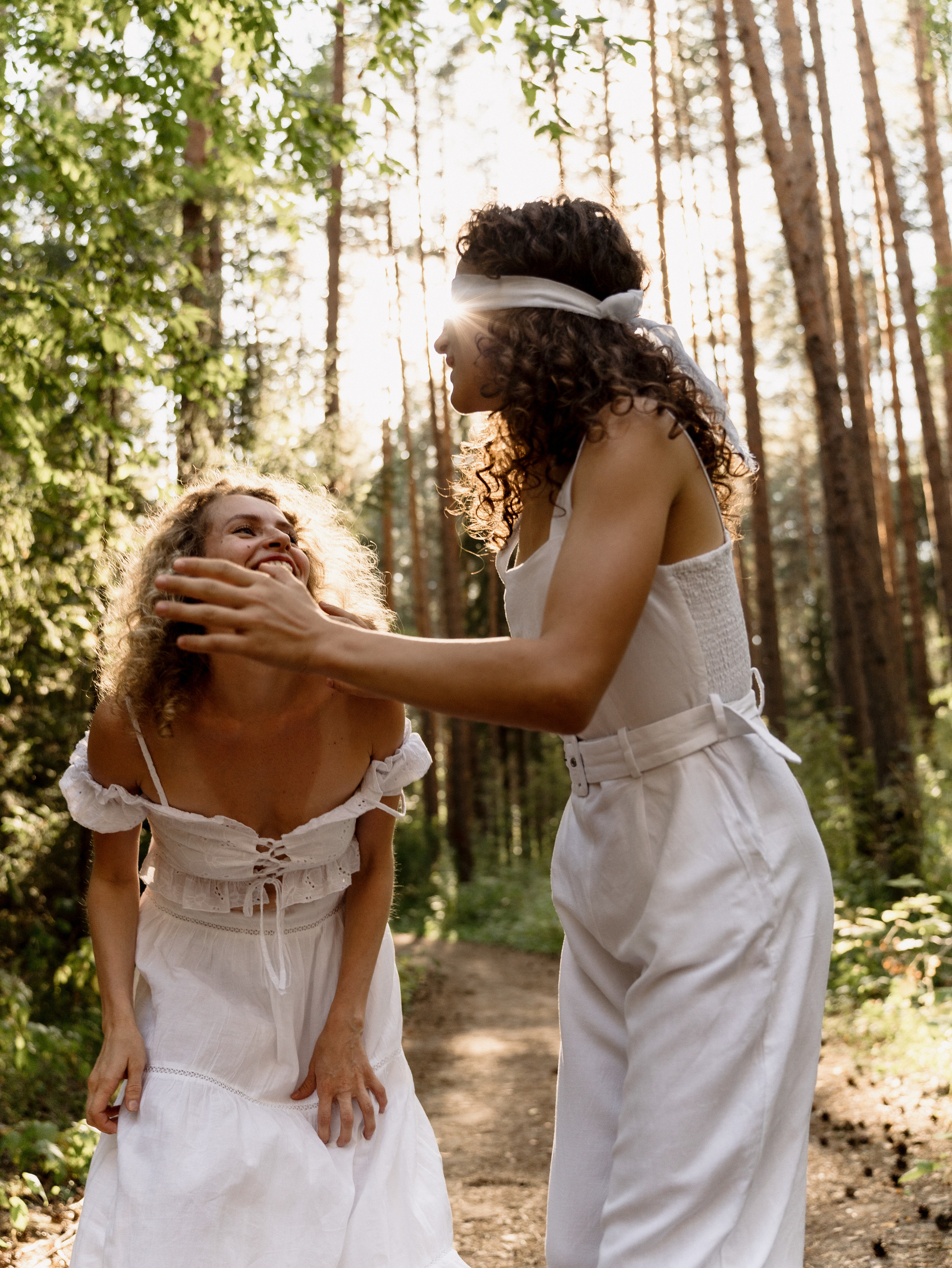 Алёна и Соня. Елена Симонова