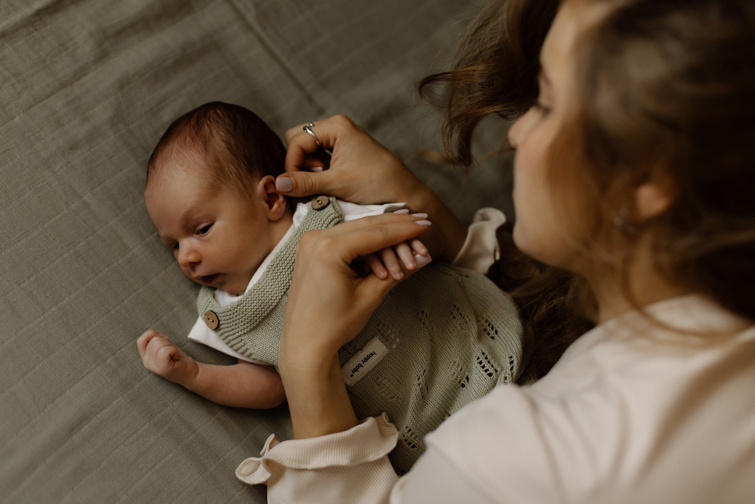 Съемка в первые недели жизни в атмосфере любви и тепла в Челябинске. Семейный фотограф, фотограф на роды в Челябинске Калистратова Кристина