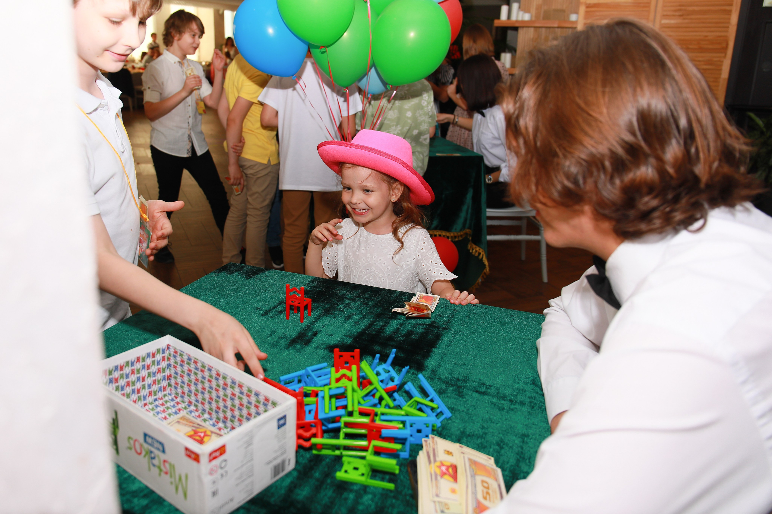 Выпускной 4 класс (Р-н Разговоры на крыше). Детский семейный фотограф Краснодар