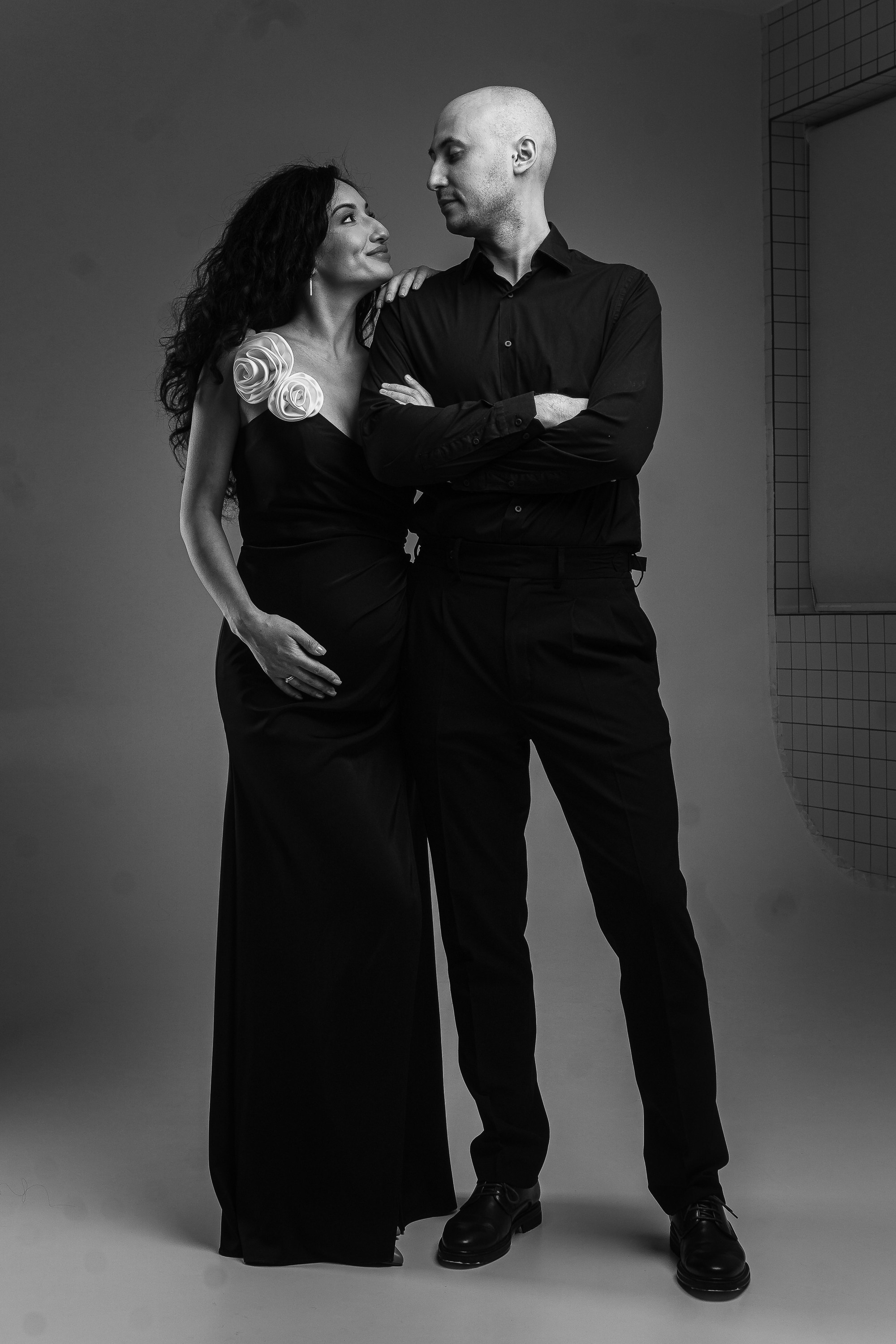 Беременность в ЧБ. Ваш свадебный и семейный фотограф