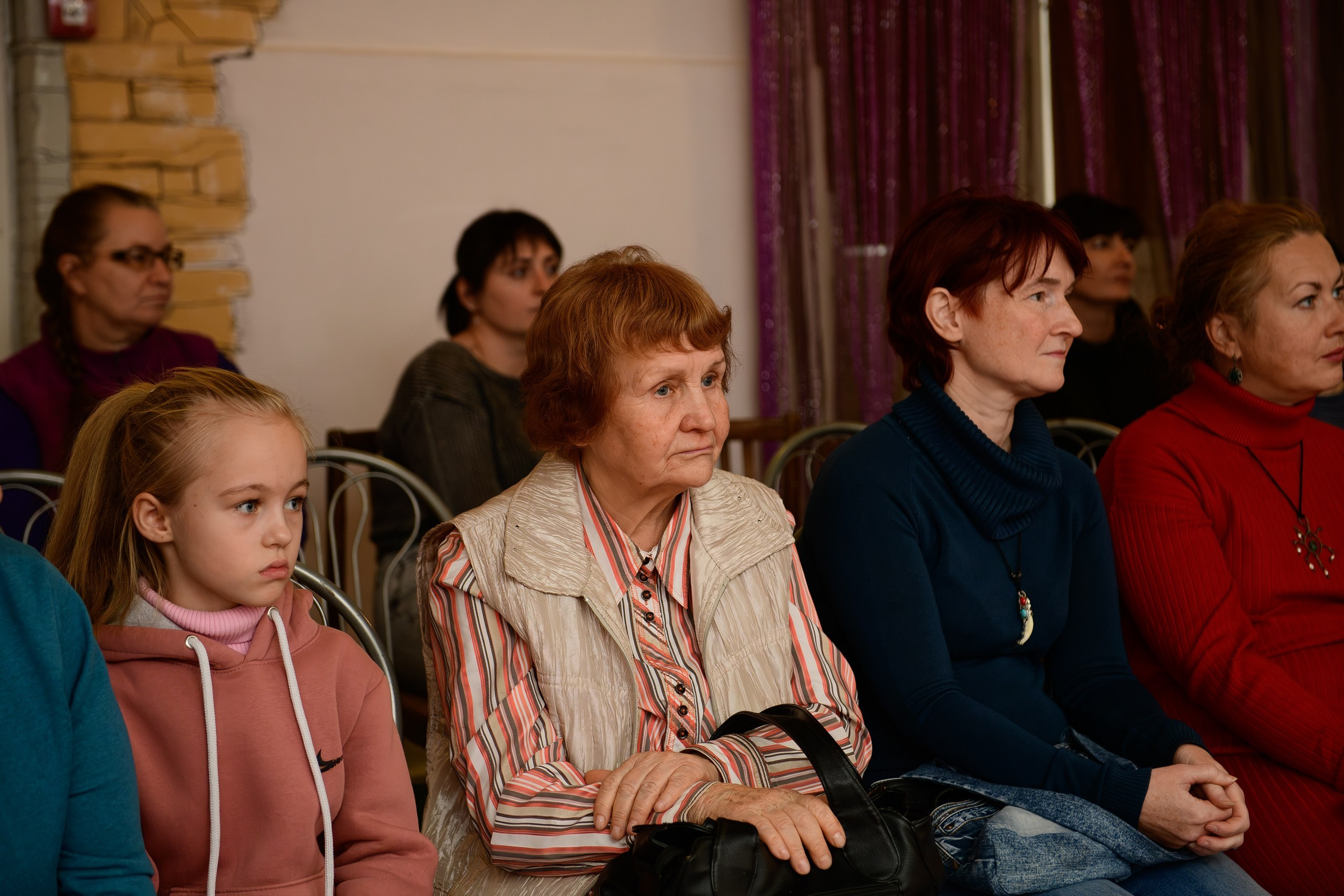 Выставка «Влюбленная в мир». Художница Татьяна Иванова-Гуляева. Фотограф Валерия Голубева (Миронова)