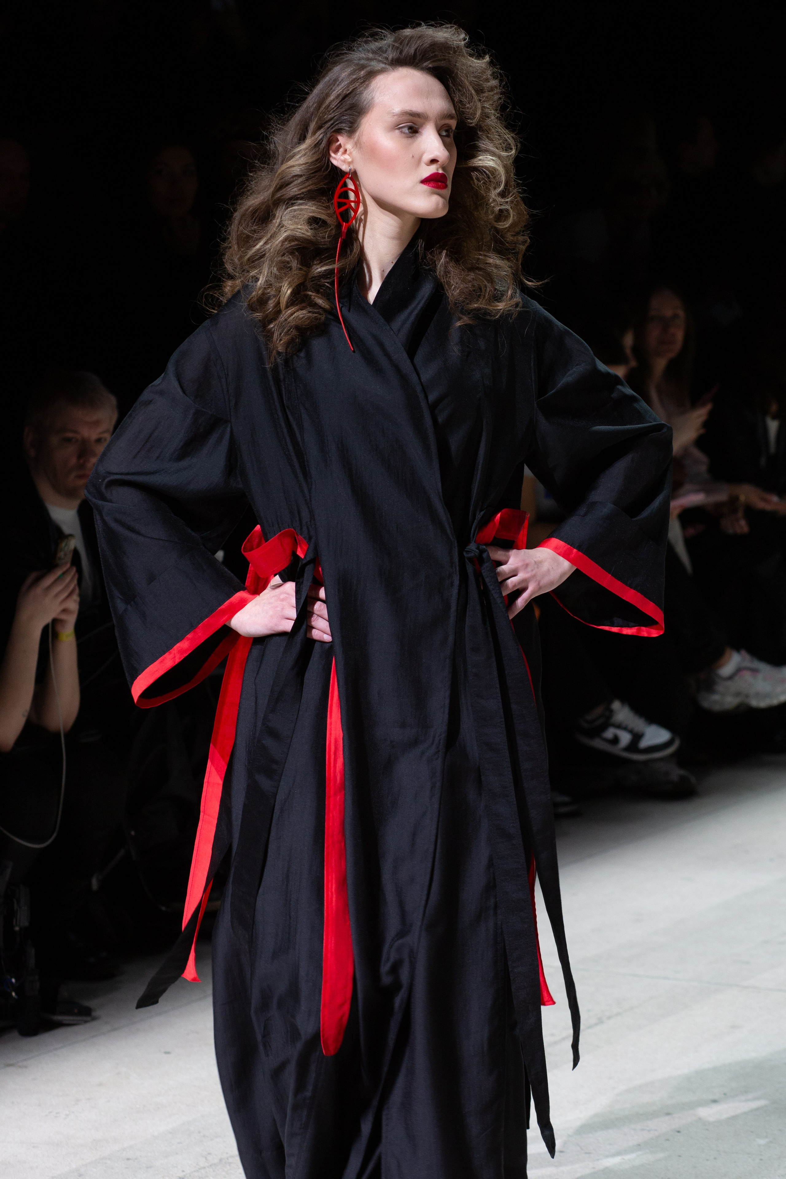 Reports from the Moscow Fashion Week shows. Neumann’s moon