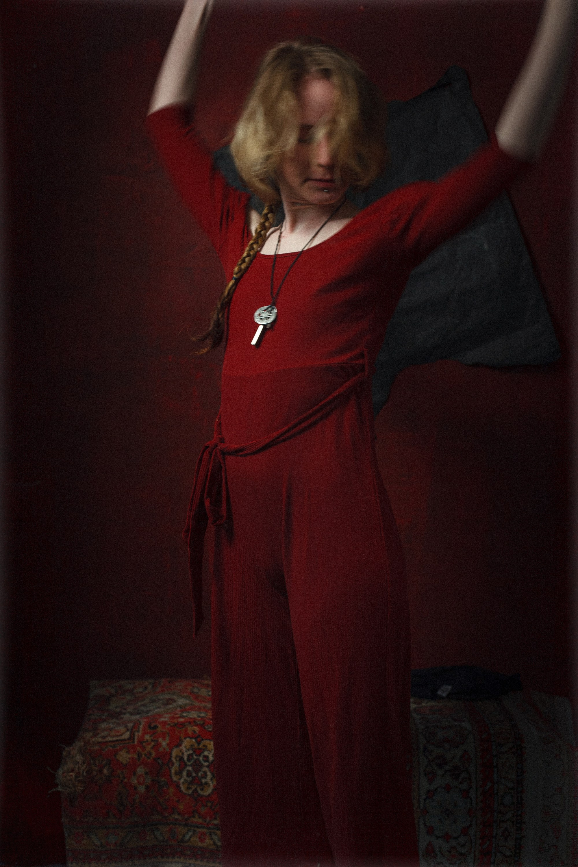 Вика. Домашняя студия. RawCat. Портретная фотография Екатеринбург