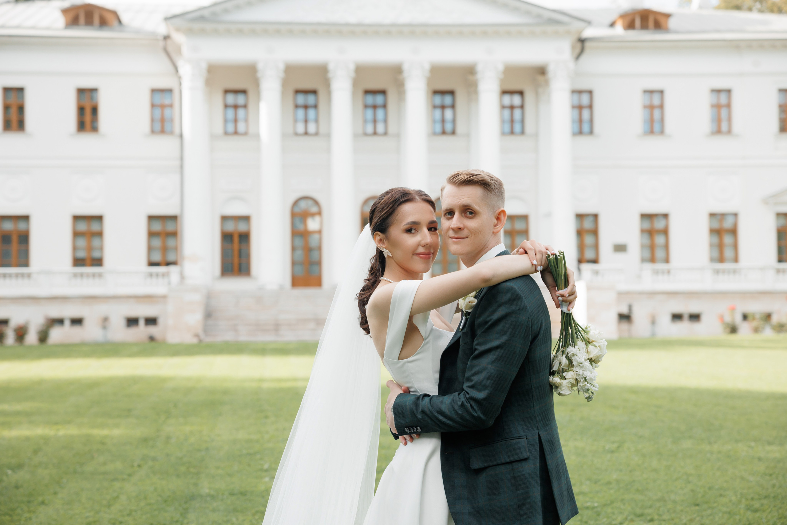 Регистрация в отеле Fish Point, ЗАГС Бутово, прогулка в Остафьево. Свадебный и репортажный фотограф (Москва, Королев и другие)