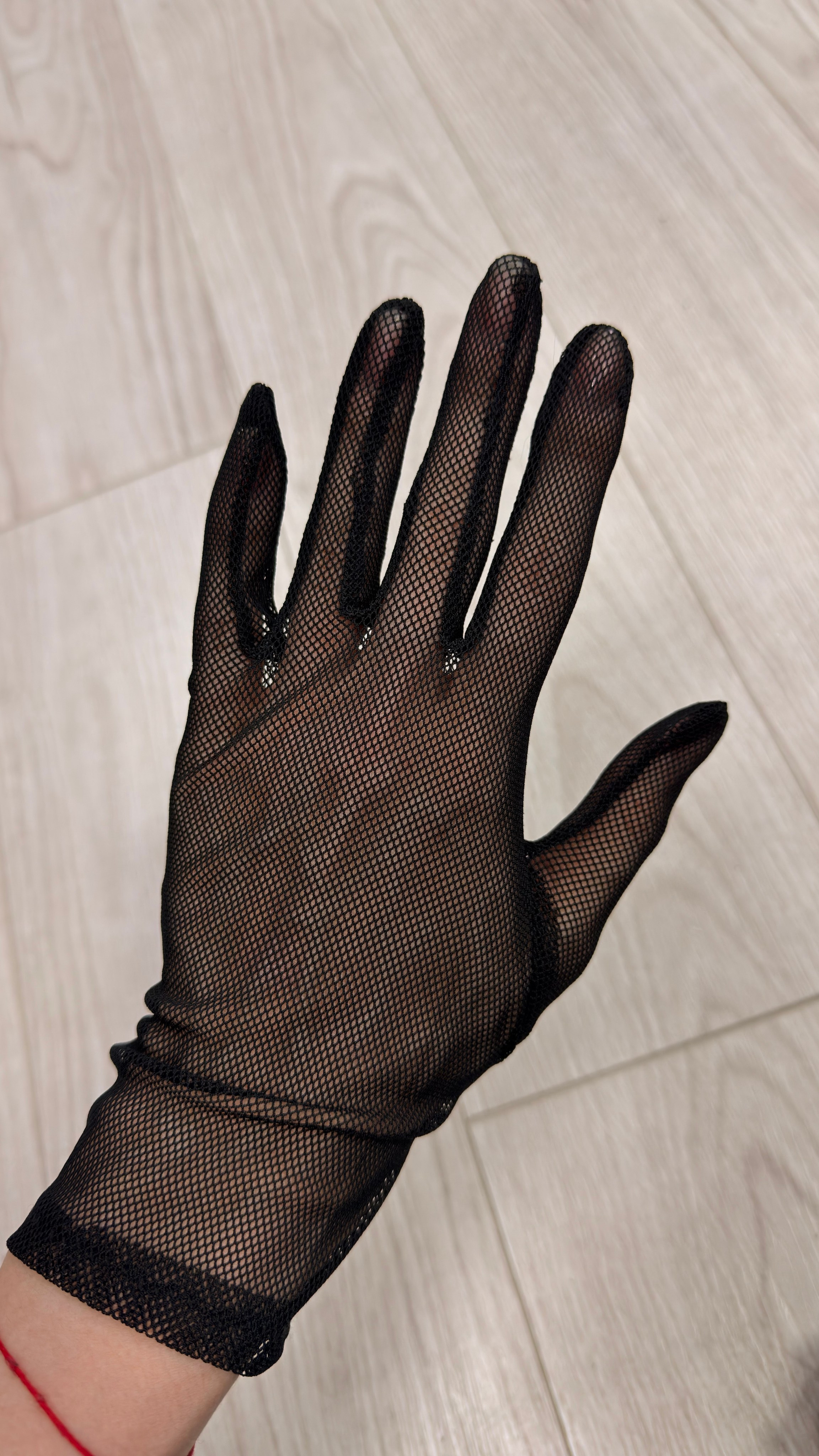 Перчатки в аренду. Аренда костюмов, платьев и реквизита для фотосессий на Камчатке