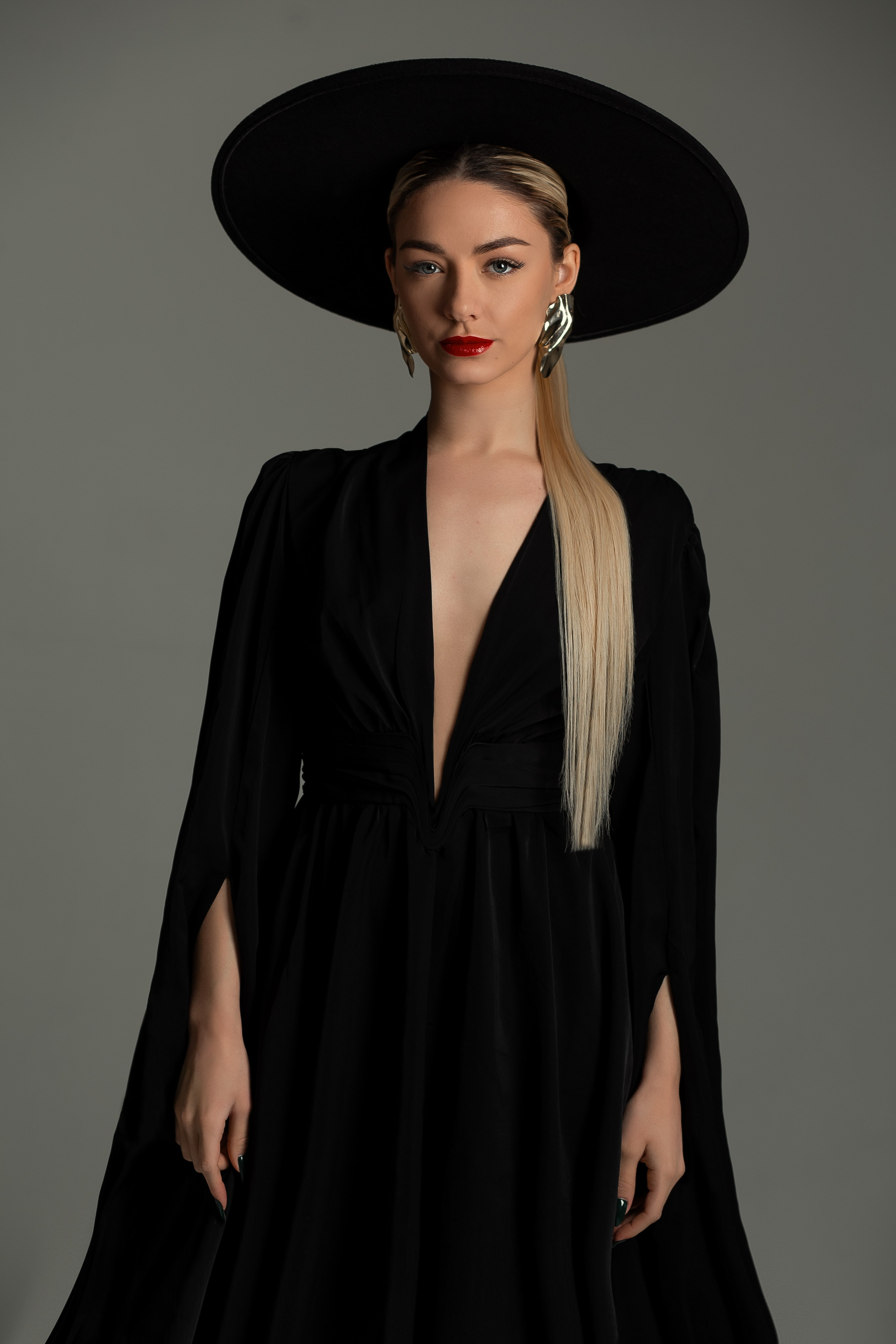 Женский фотограф в Москве , женский фотограф москва , женские фотосессии в Москве , женские студийные съёмки в Москве, женский портрет в Москве , женственные портреты в Москве , женственность, сексуальность, сексуальная женственность, сексуальные портреты в Москве , фотограф Мрсква , фотограф в Москве , фотодевичники в Москве, фотокурсы в Москве, курсы для начинающих фотографов, курсы для начинающего фотографа, , Воркшопы в Москве, студия в Москве, фотостудия в Москве, фотостудия москва , качественные портреты в Москве , фотоконтент для эксперта в Москве 