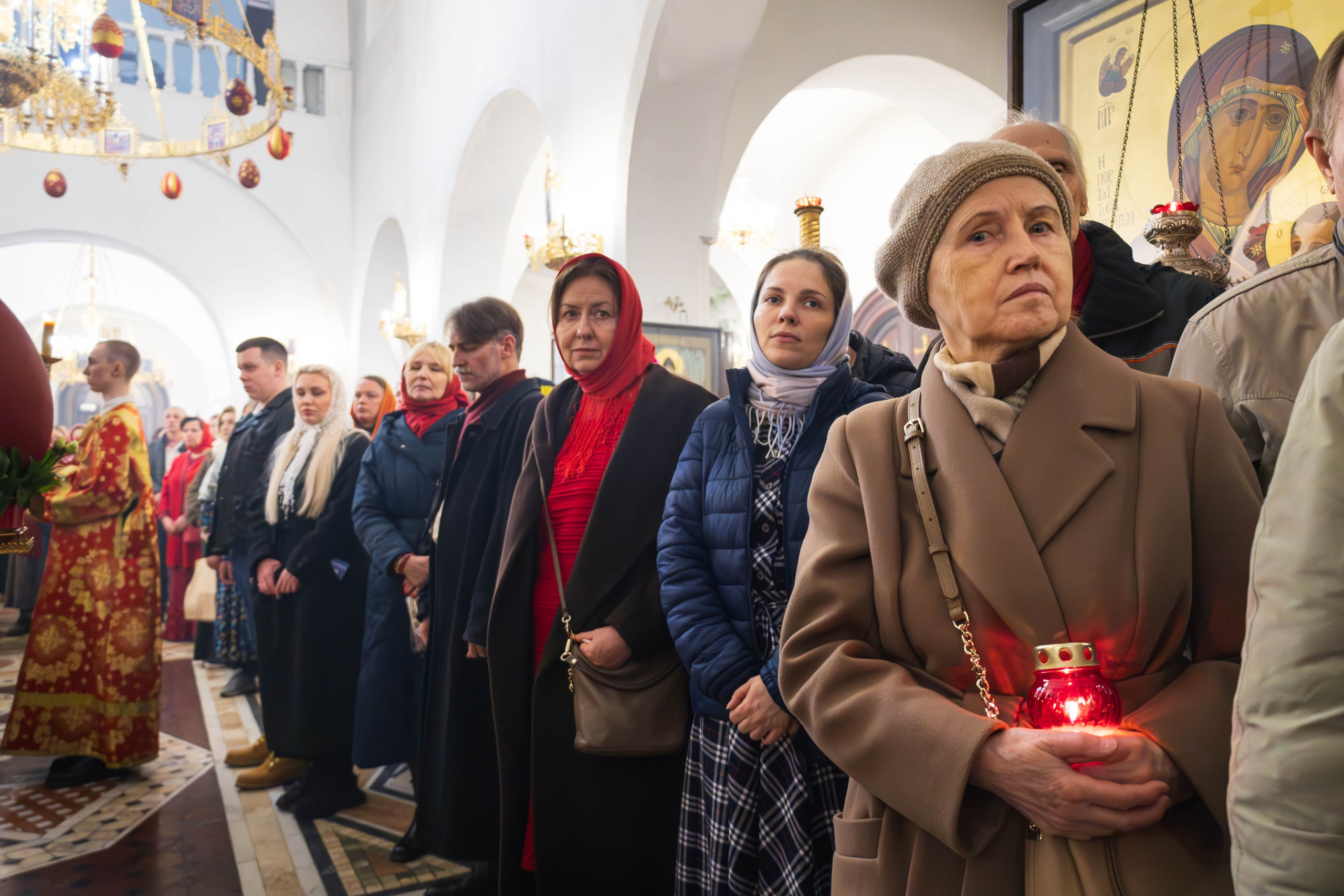 Светлое Христово Воскресение. Пасхальная Заутреня. Репортажный фотограф в Москве Иван Кулак