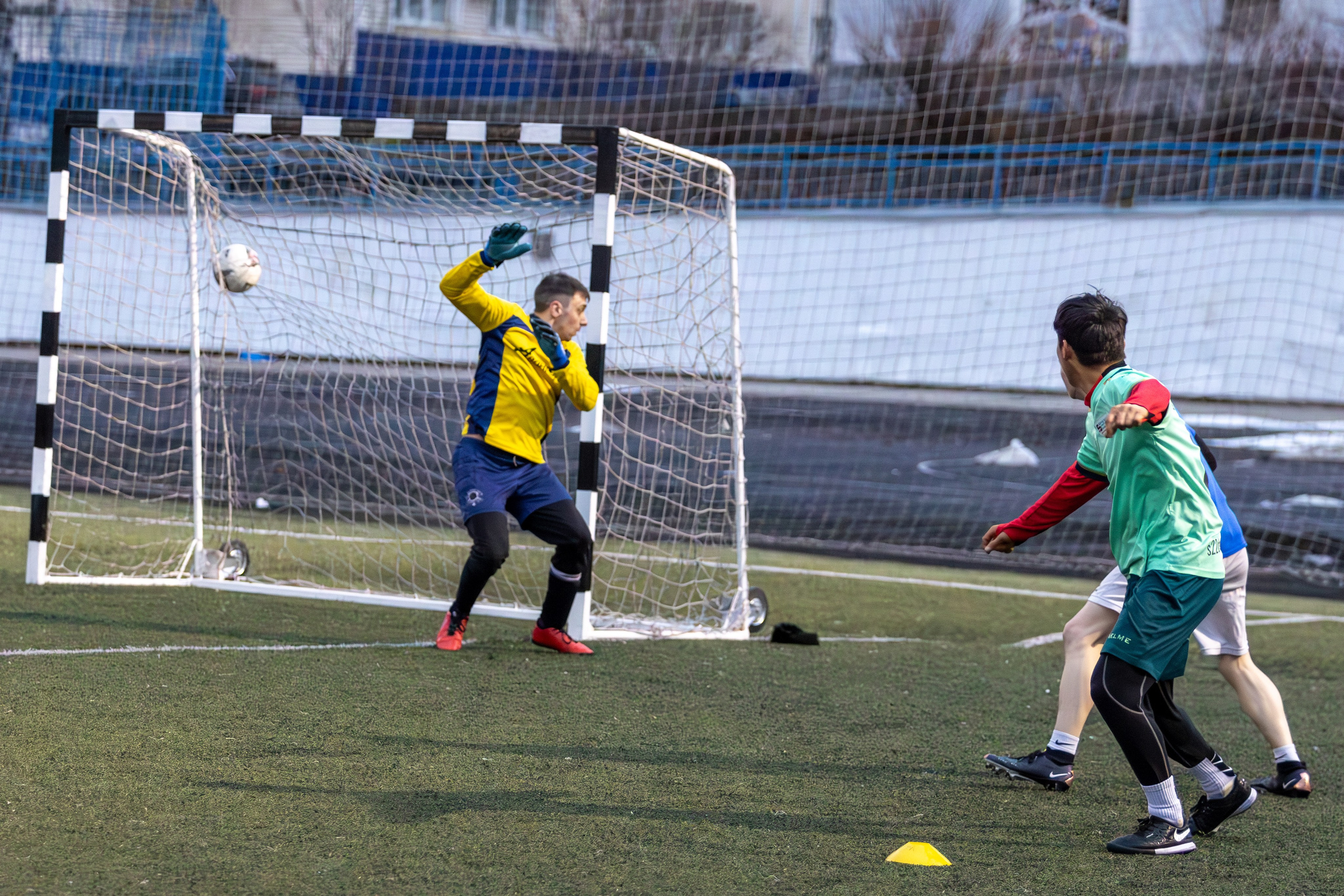 Ночная Футбольная Лига. ПЗСП — S22. 23.04.2026. Репортажный и спортивный фотограф в г. Пермь Зильберг Павел