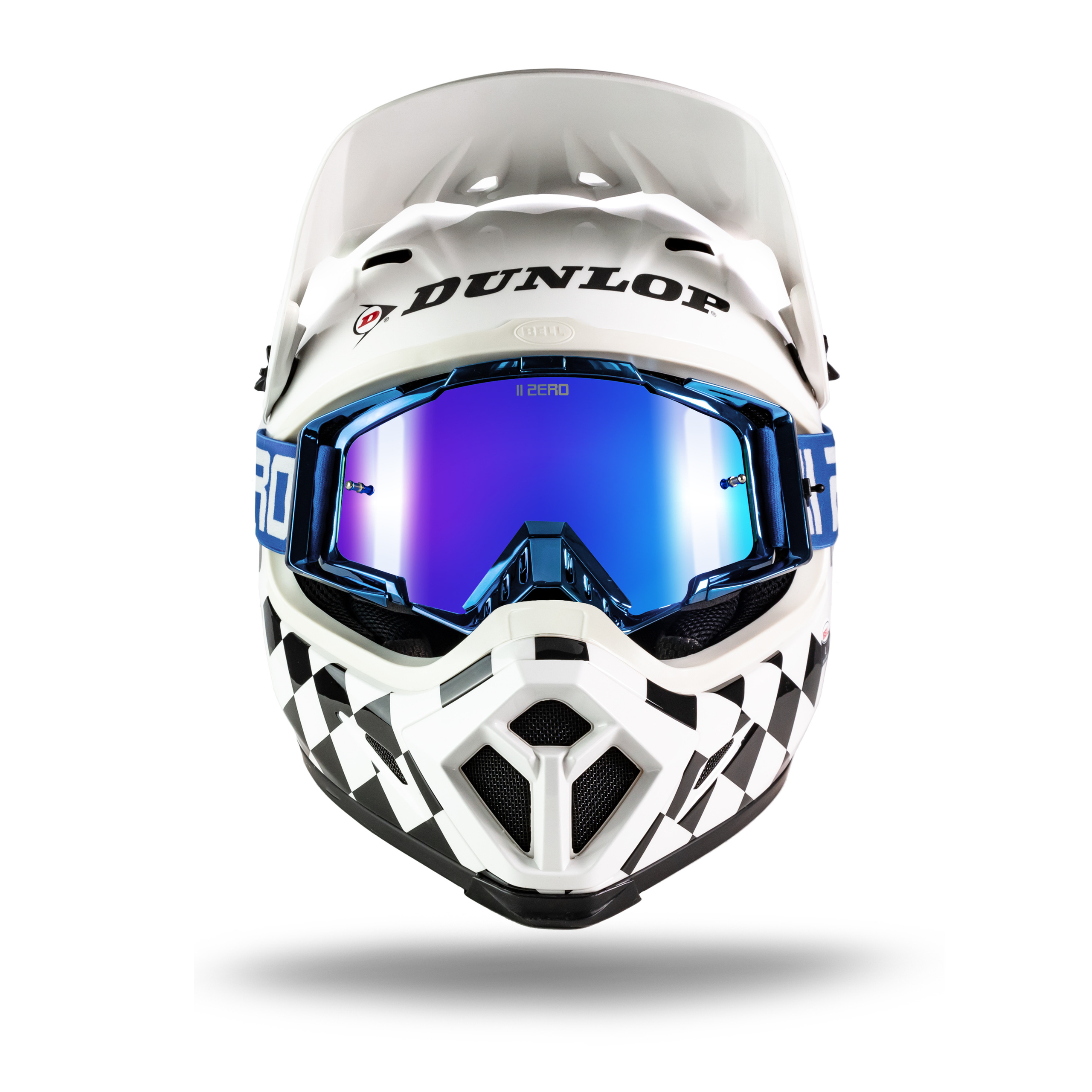 Предметные фото шлемов и масок (очков) для мотокроса. Предметный и репортажный фотограф в Москве