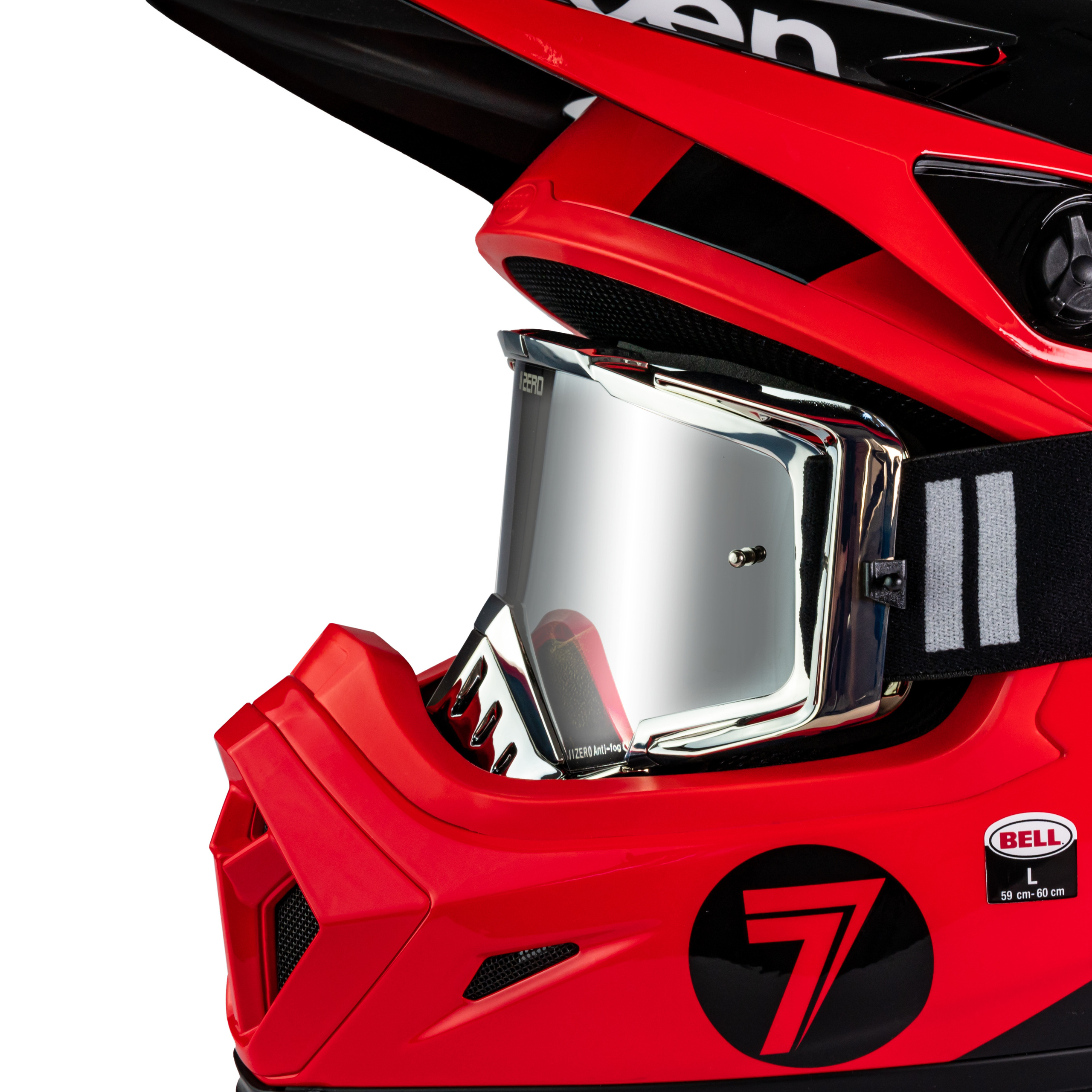 Предметные фото шлемов и масок (очков) для мотокроса. Предметный и репортажный фотограф в Москве