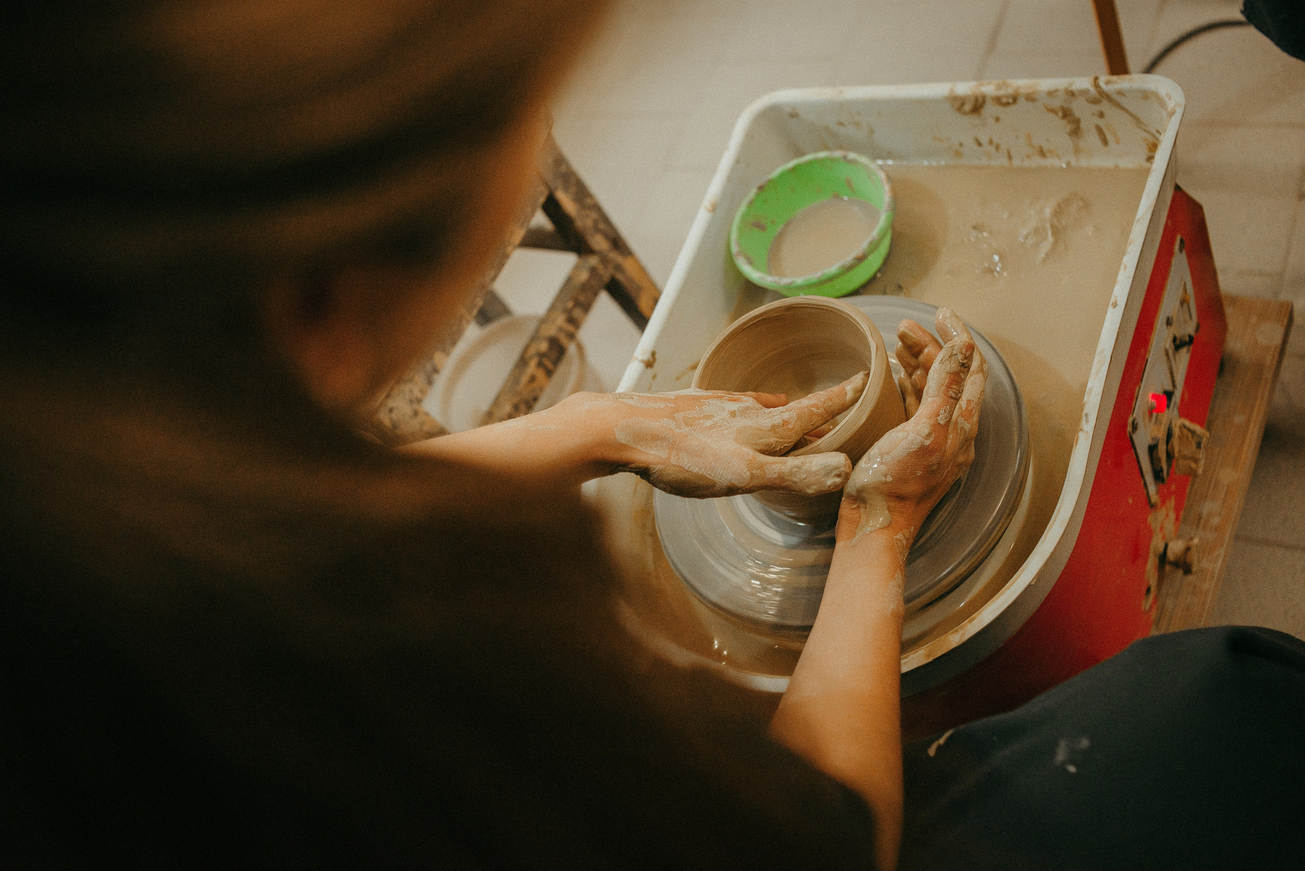 Троицкие в гончарной мастерской. Семейный и детский фотограф Иваново Ксения Азаренкова