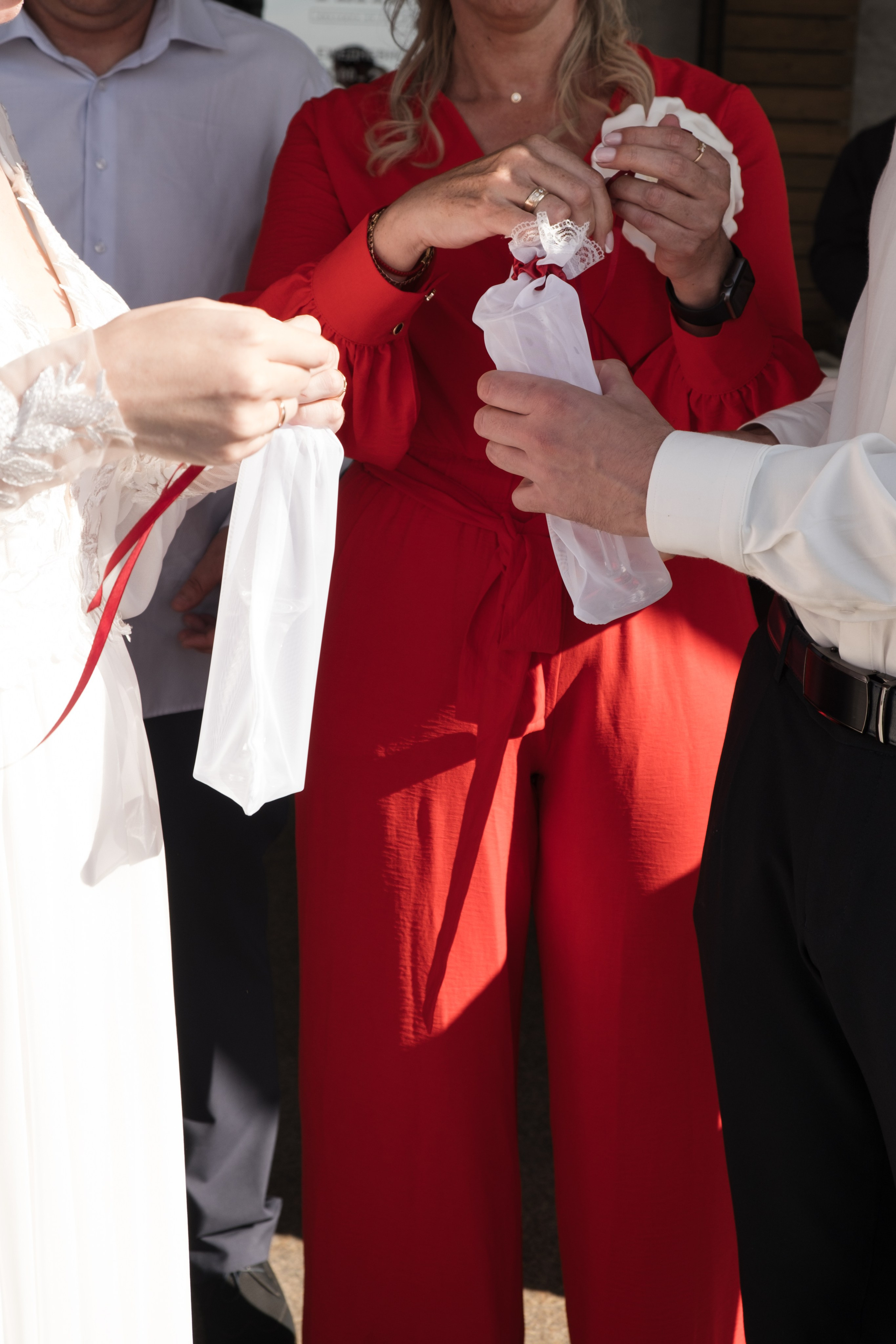 О+Д (ЗАГС, прогулка Центр и Парк Победы, банкет). Профессиональная фотосъемка в Крыму. Натуральные эмоции и живые кадры. Забронируйте дату прямо сейчас!