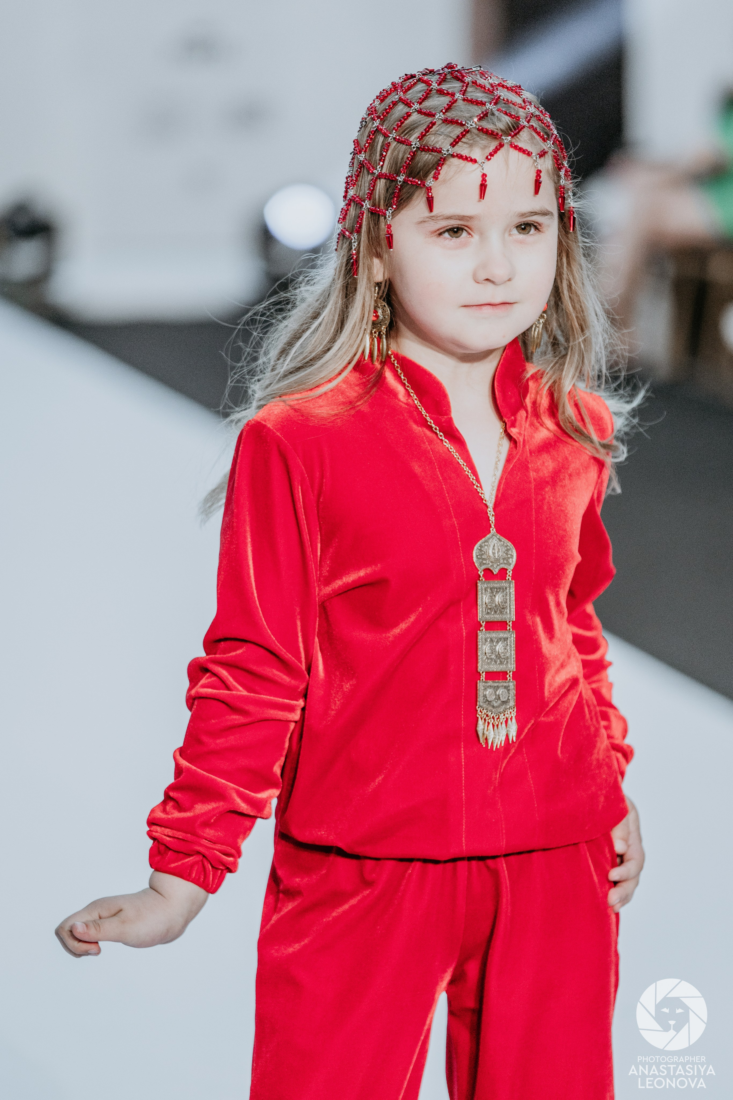 Fashion Week Türkiye [spring, 2025]. Anastasia Leonowa