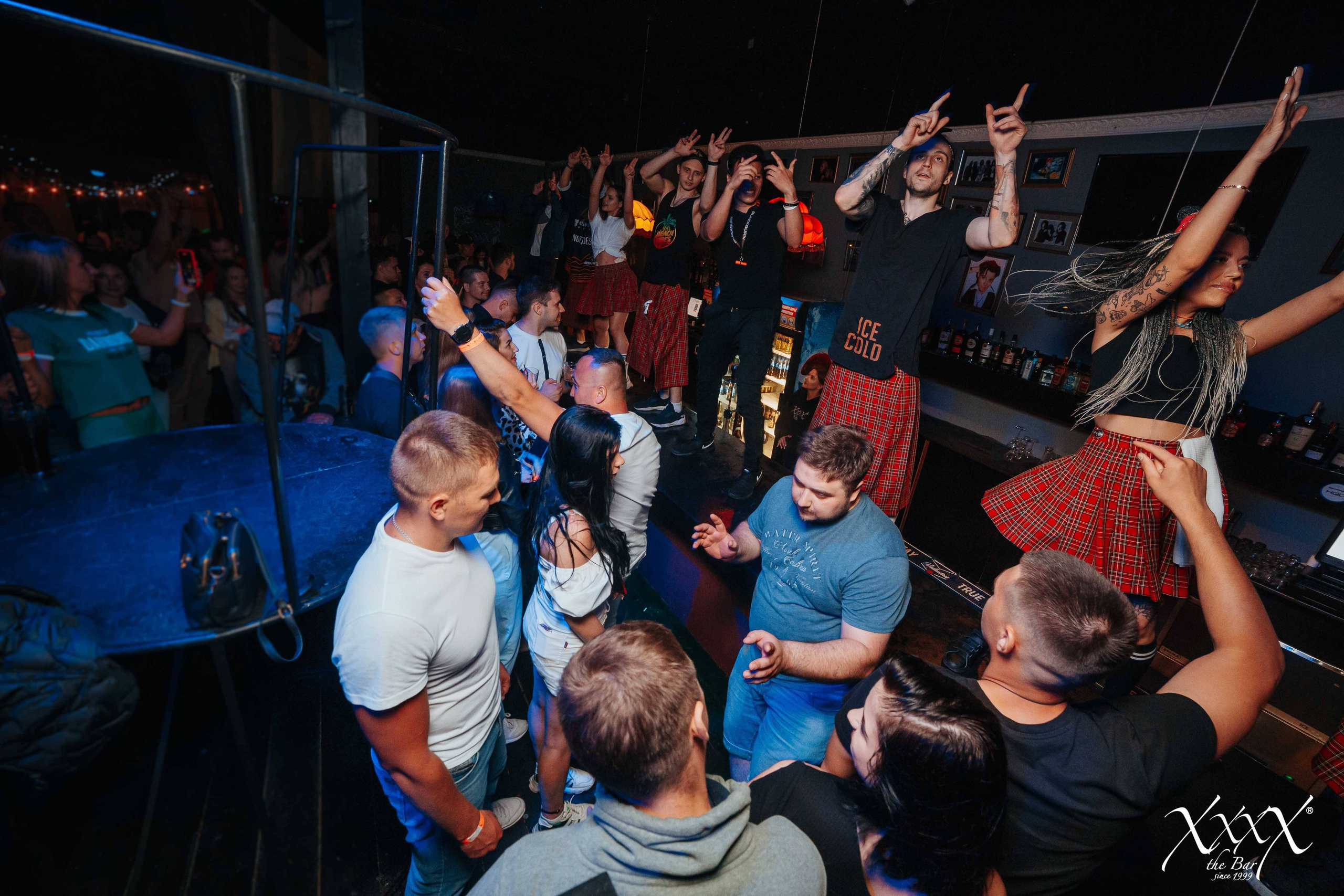 The bar XXXX. Репортажный (Event) фотограф в Барнауле | Даниил Маркин | Качество и вайб