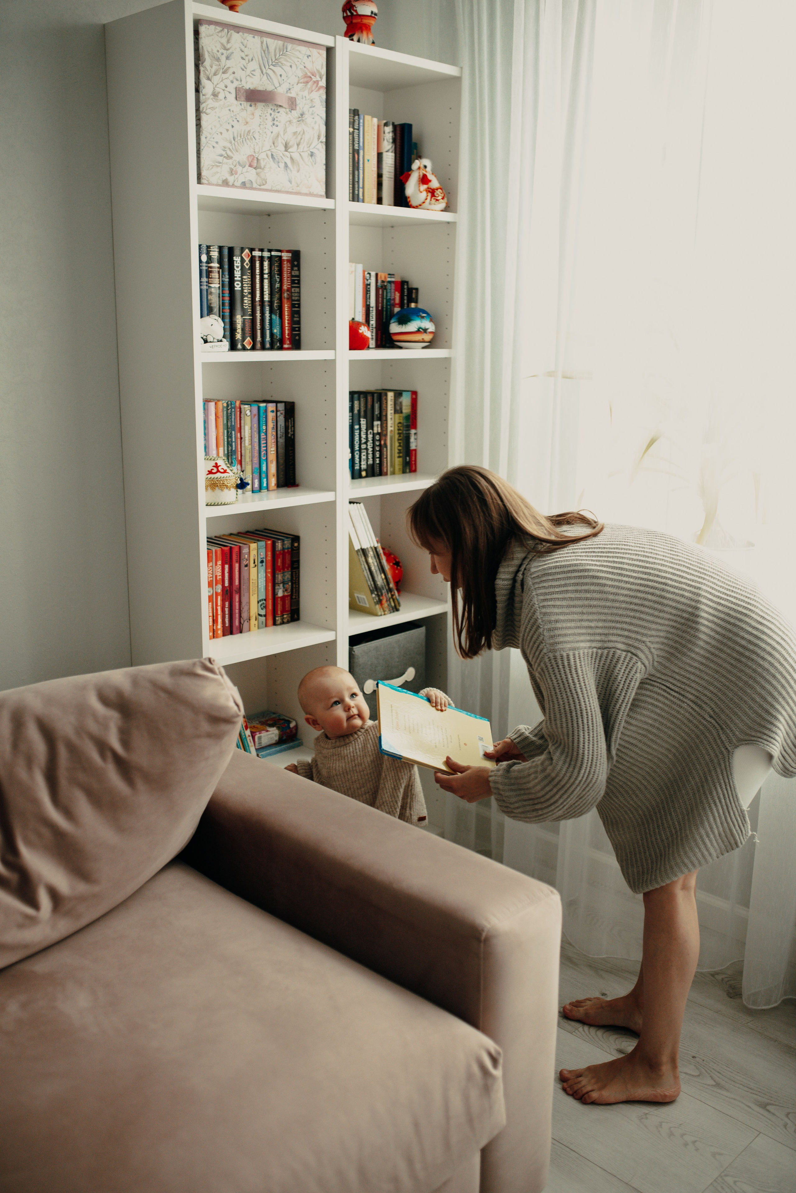 Домашняя семейная история: Василисе 10 месяцев. Семейная фотосессия Бутово Москва фотограф Алина Морщагина