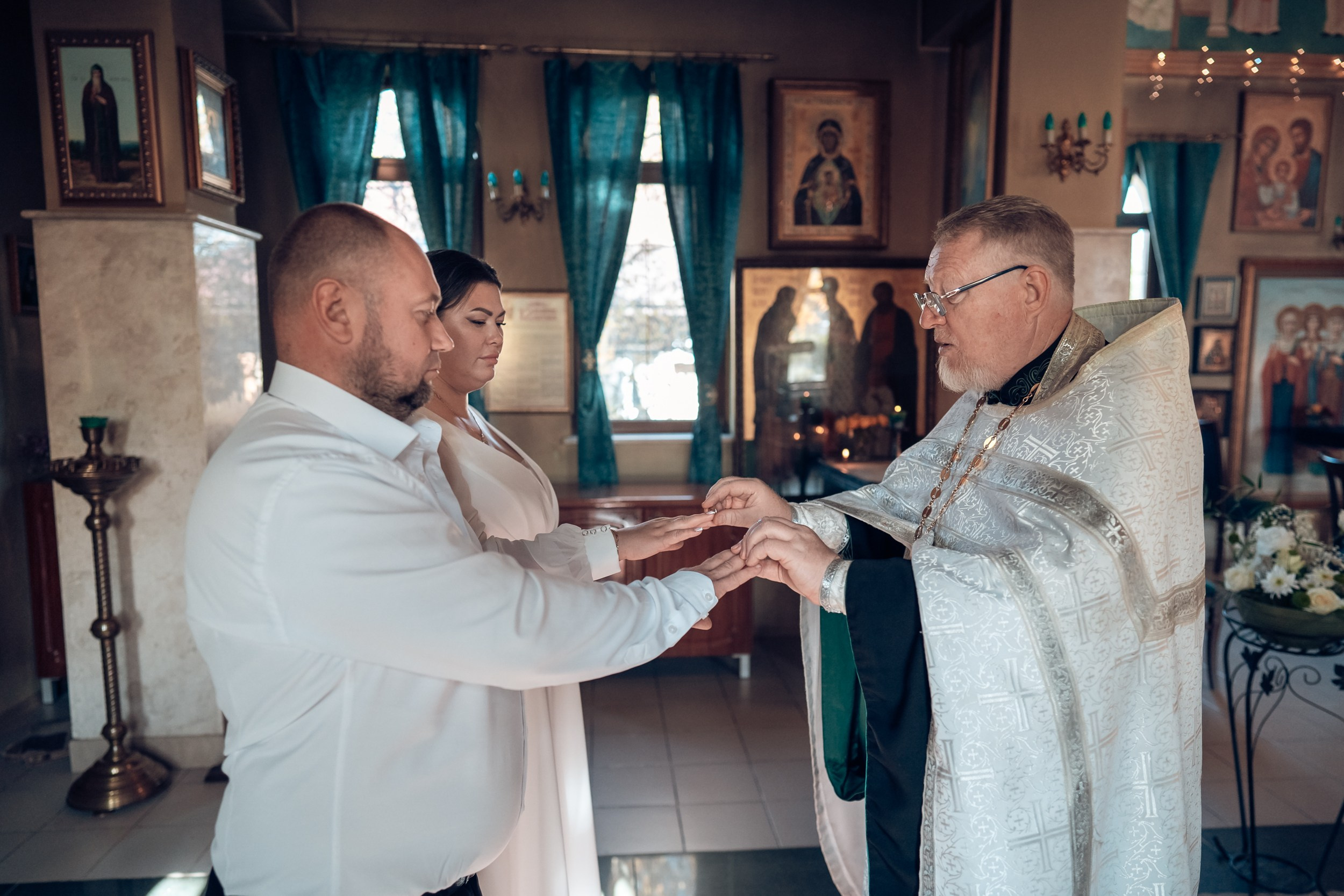 Венчание в храме Прп. Сергия Радонежского с. Орлиное. Церковный фотограф Севастополь