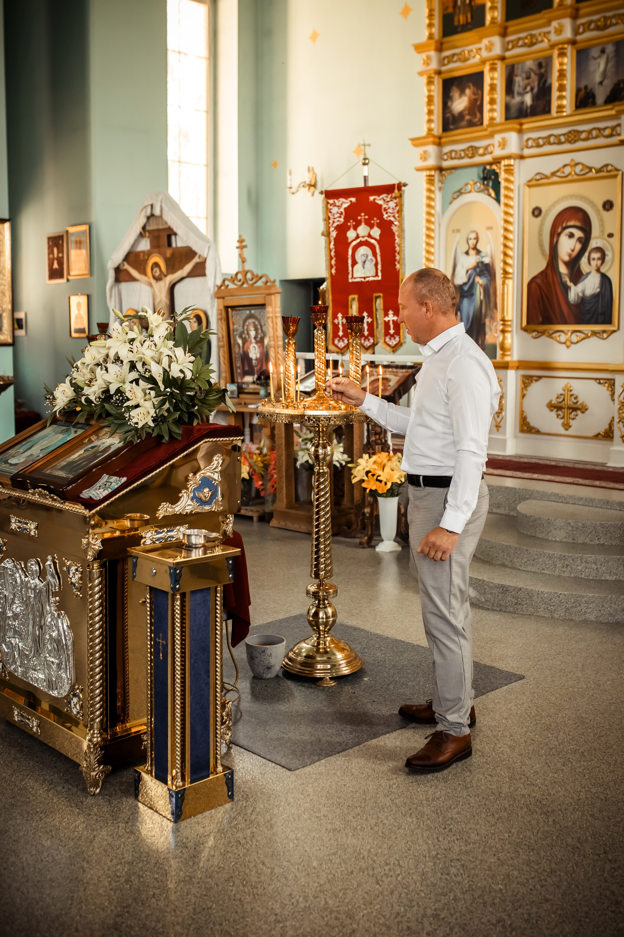 Крещение Милании и Эмилии