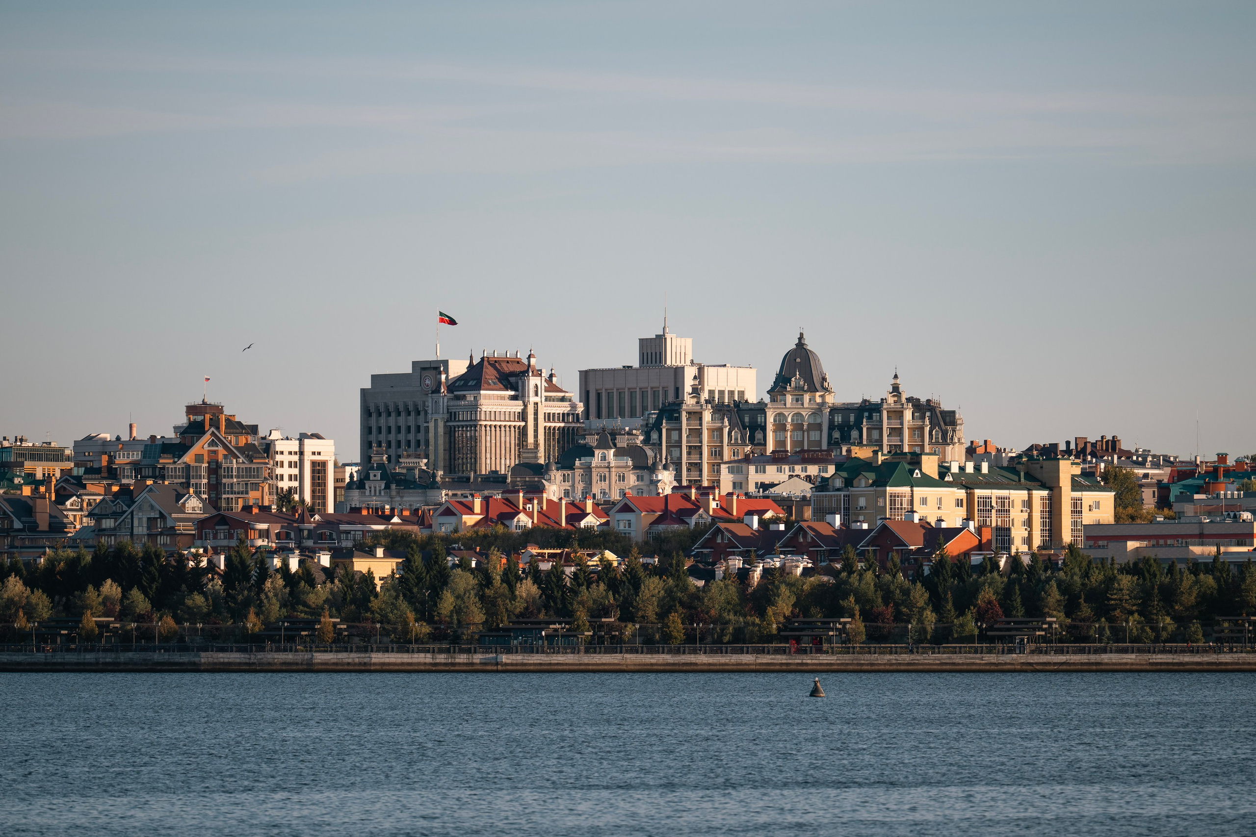 Стрит фото. Свадебный фотограф в Казани, и Зеленодольске Радик Мухаметов