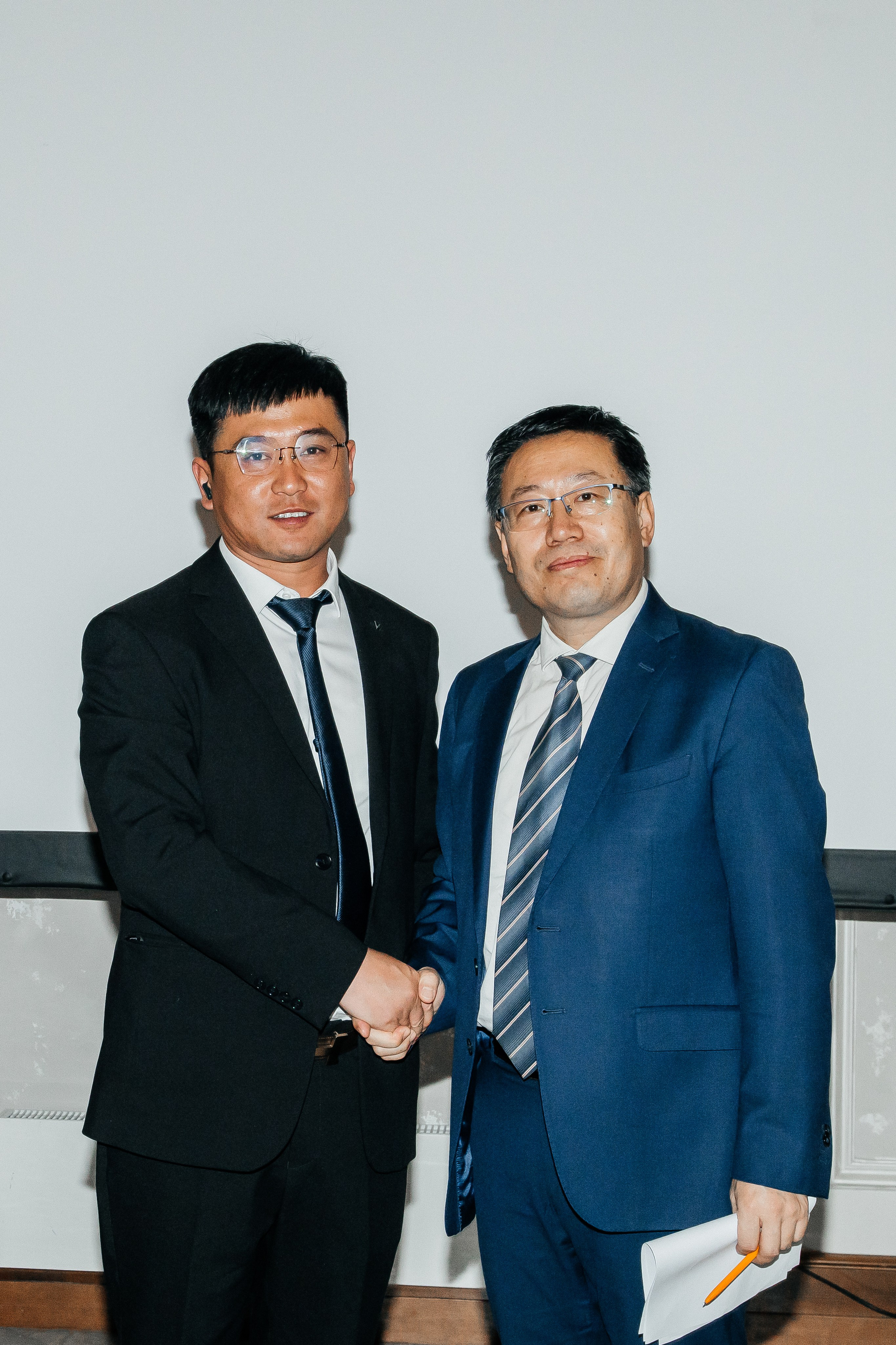 Бизнес — встреча с предпринимателями Китая. Фотограф Екатеринбург Марина Поздеева