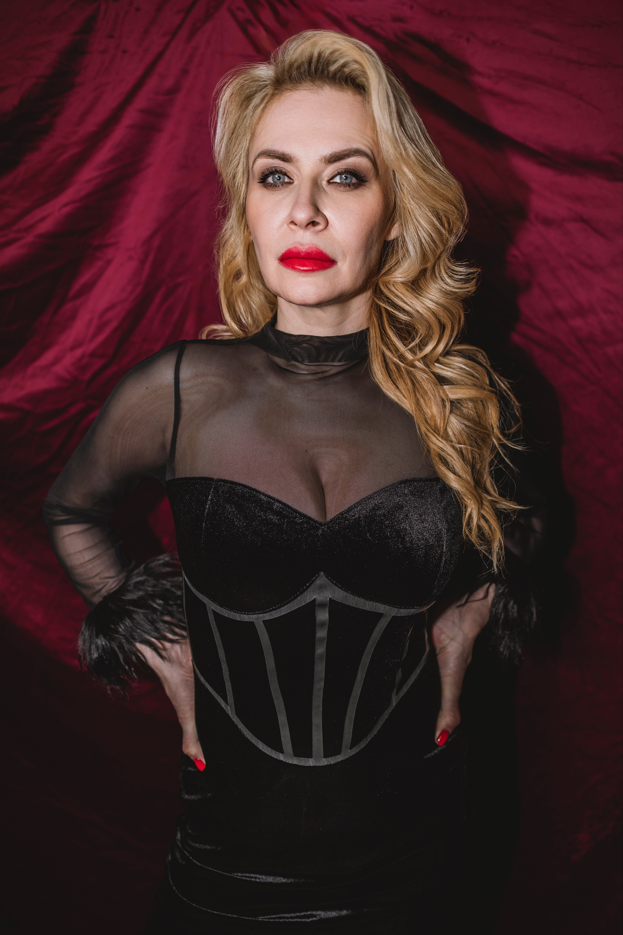 Марина. Женский и предметный фотограф