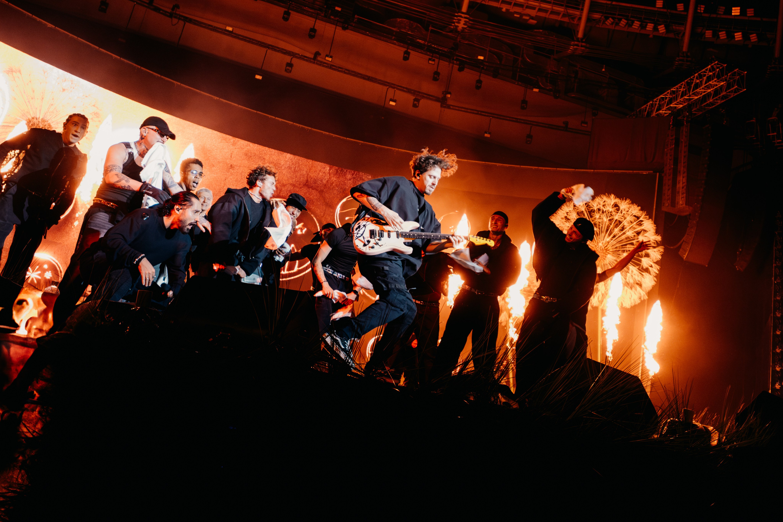 МОТ В ВТБ АРЕНЕ 31.08.25. Концертный и репортажный фотограф в Москве и Санкт-Петербурге Мария