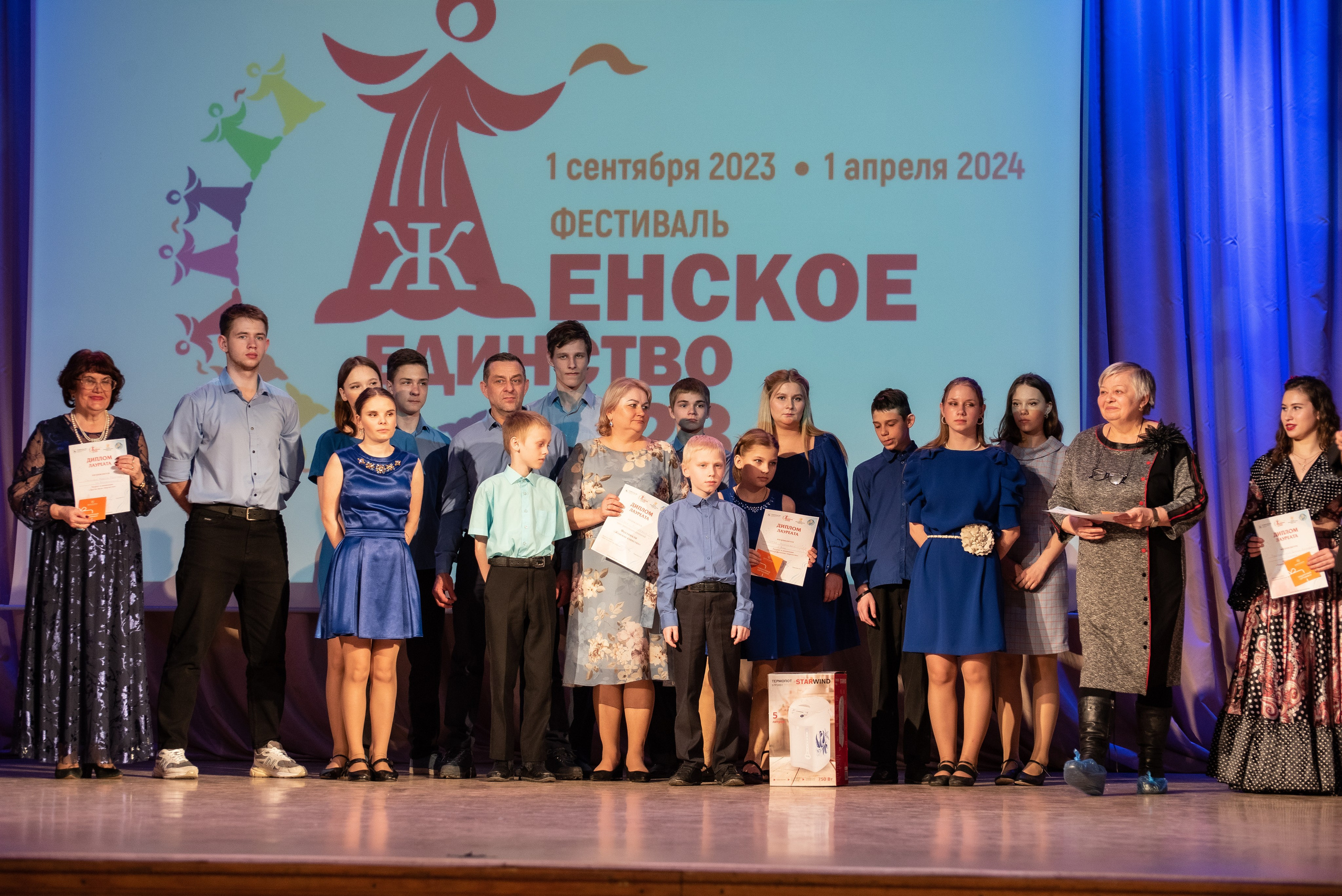 Репортажный фотограф на коцерт. Фотограф Макс Огурцов в Нижнем Новгороде