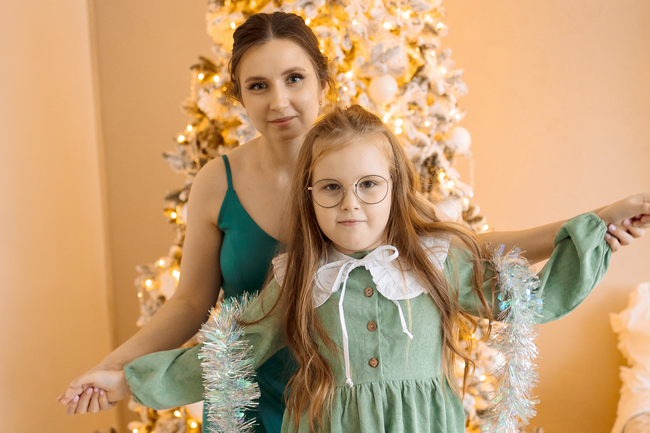 Новогрдняя семейная фотосессия с дочками. Семейный Фотограф в Москве Евгения Симоненко