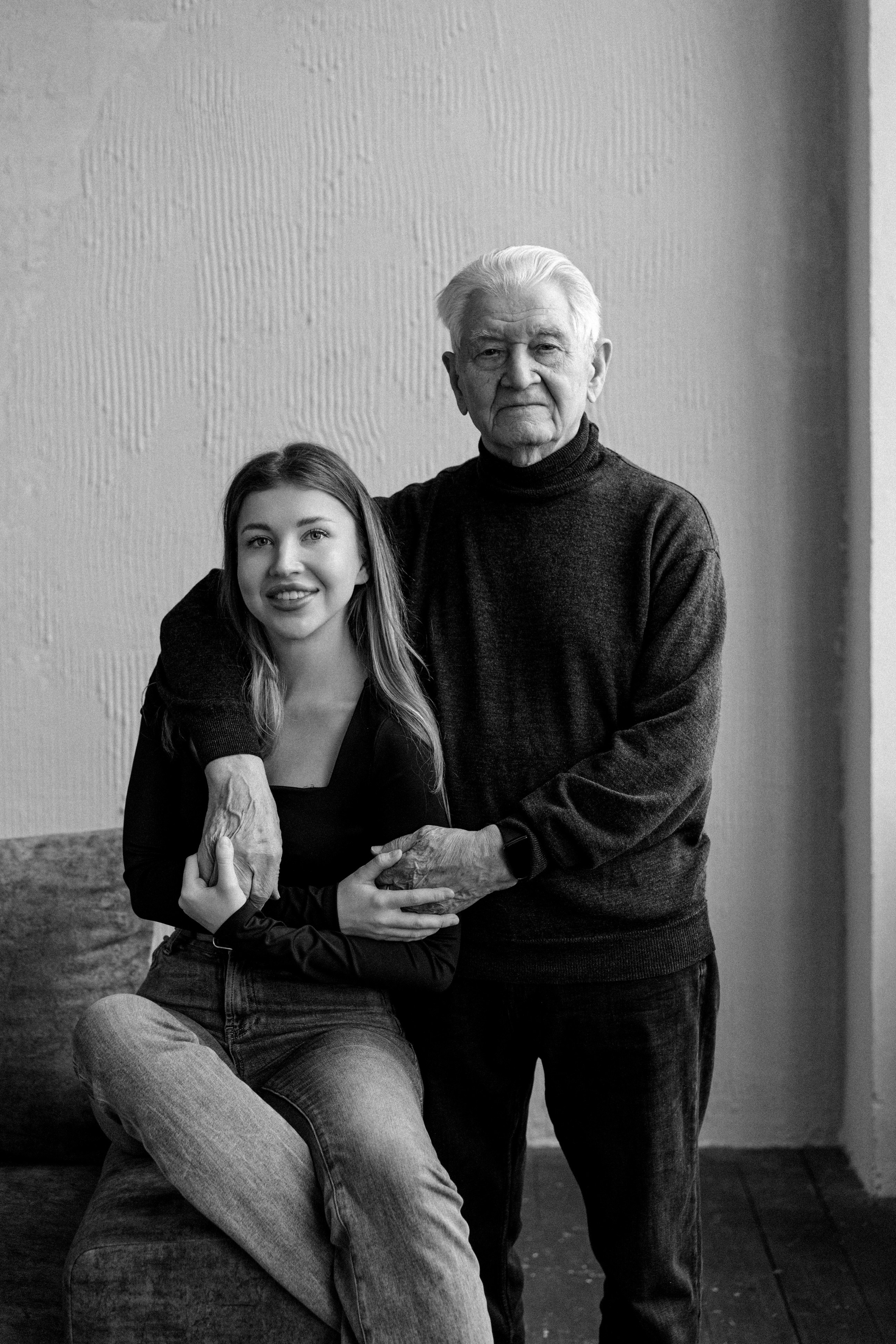 Анастасия и дедушка. Свадебный и семейный фотограф в Калининграде Анастасия Гриценко