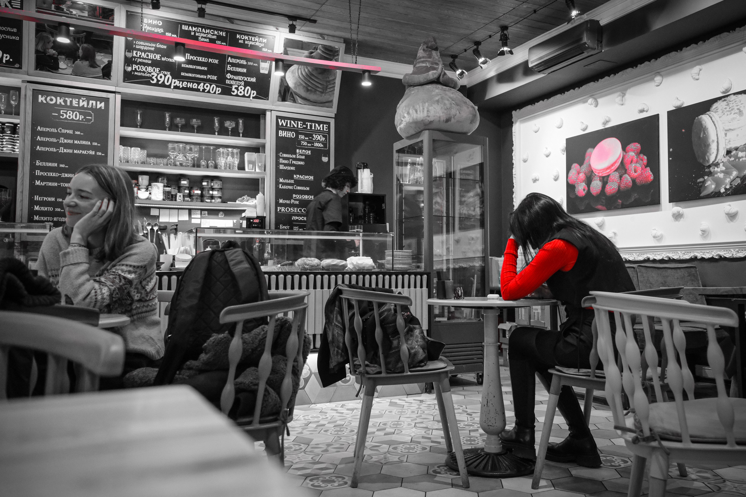 Селективный красный. Фотограф в Москве, фотожурналист Александр Малахов