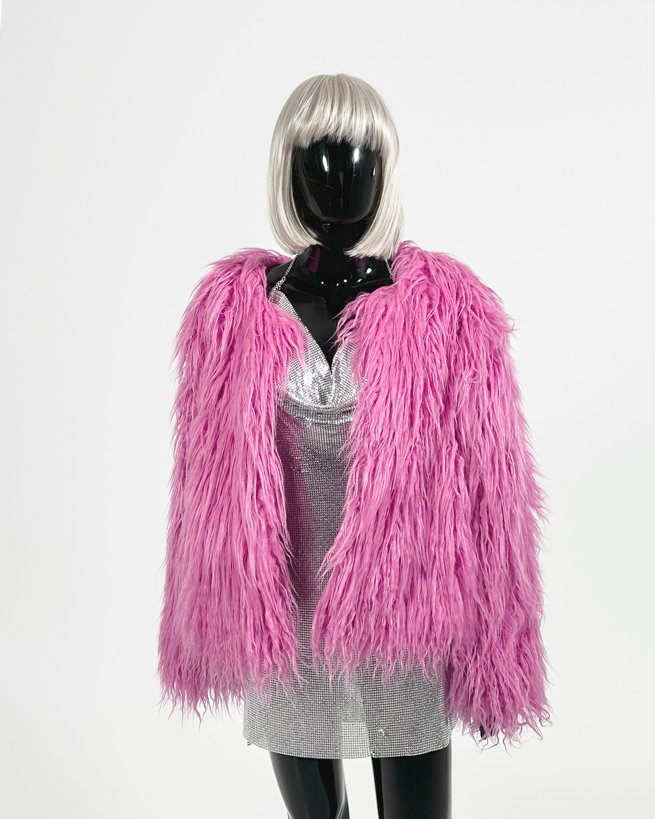 Шуба искусственная лама 500 руб/час | Залоговая стоимость - 2500 руб 