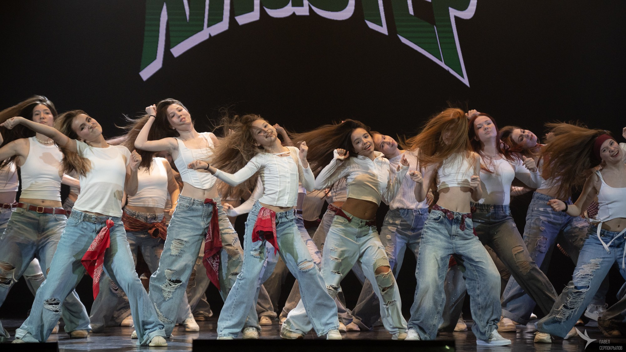 Отчетный концерт студии танца KingStep. Репортажный фотограф в Казани Павел Серпокрылов