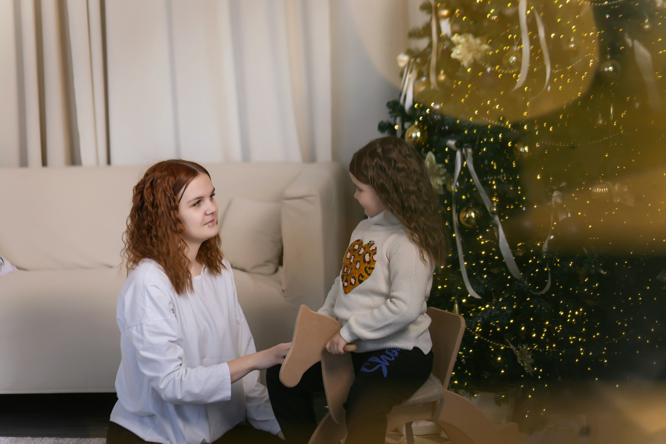 Ваши фотографии. Интерьерная фотостудия Background в Омске