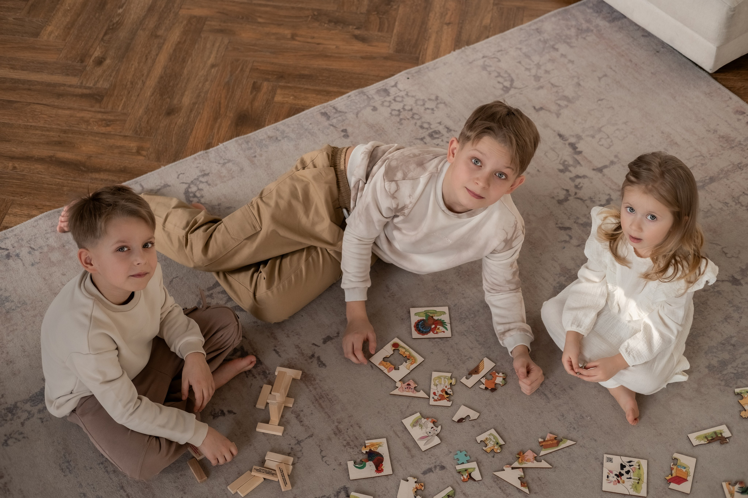 Семейная фотосессия (прогулки и студии). Семейный и женский фотограф в Санкт-Петербурге