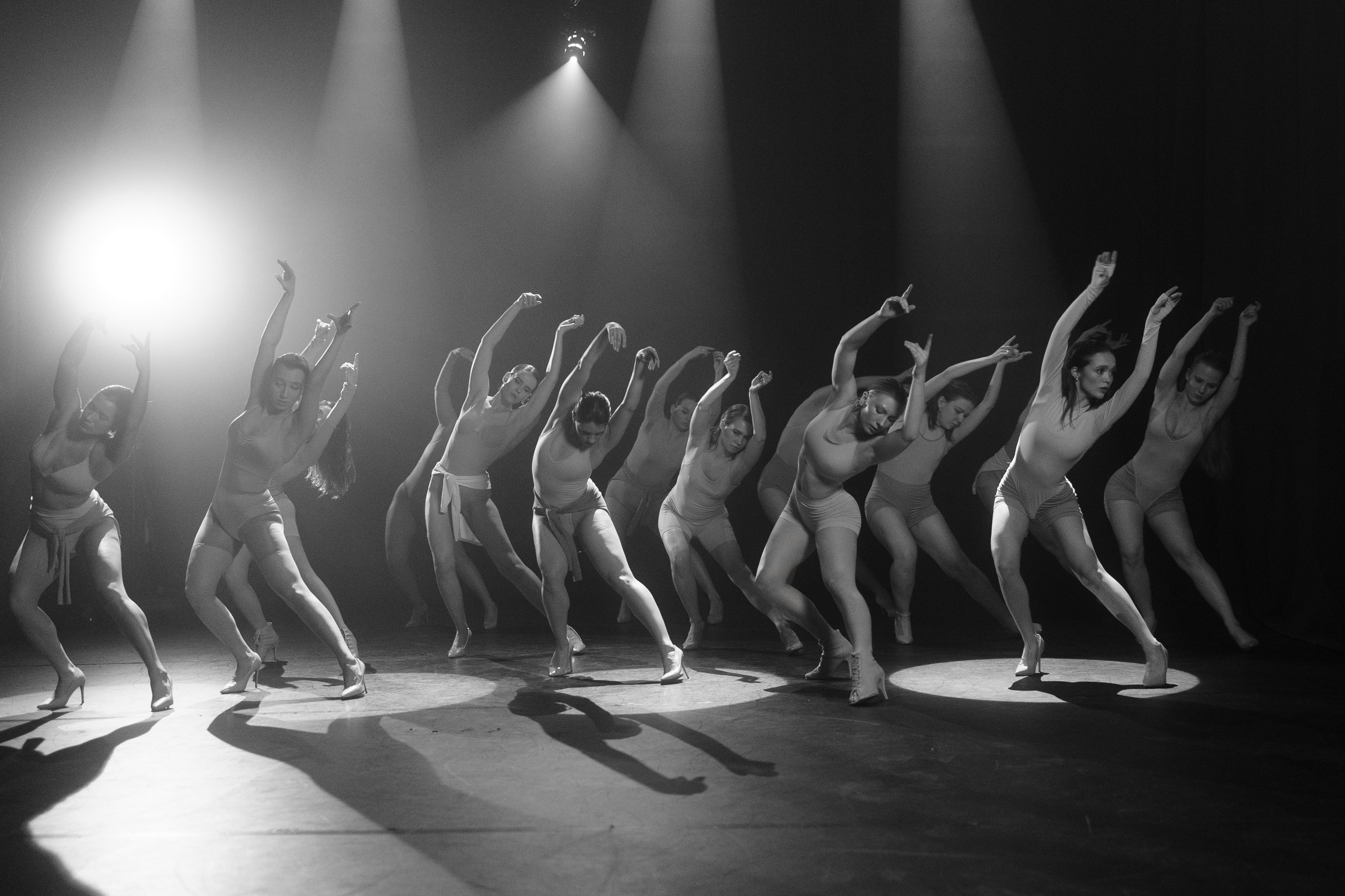 Reportage photography of dancers in the movie pavilion