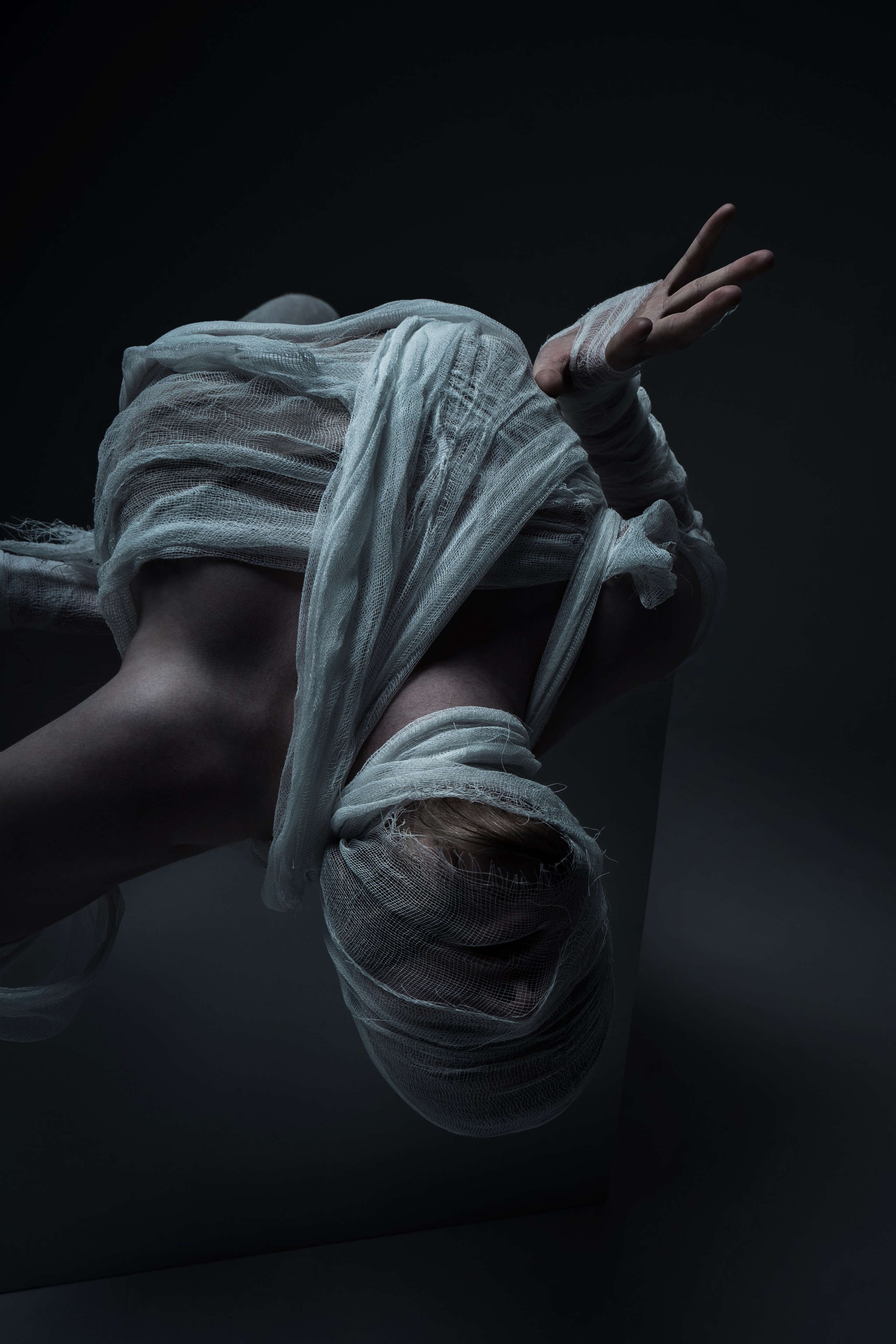 Соня мумия. Паша Страхов — фотограф