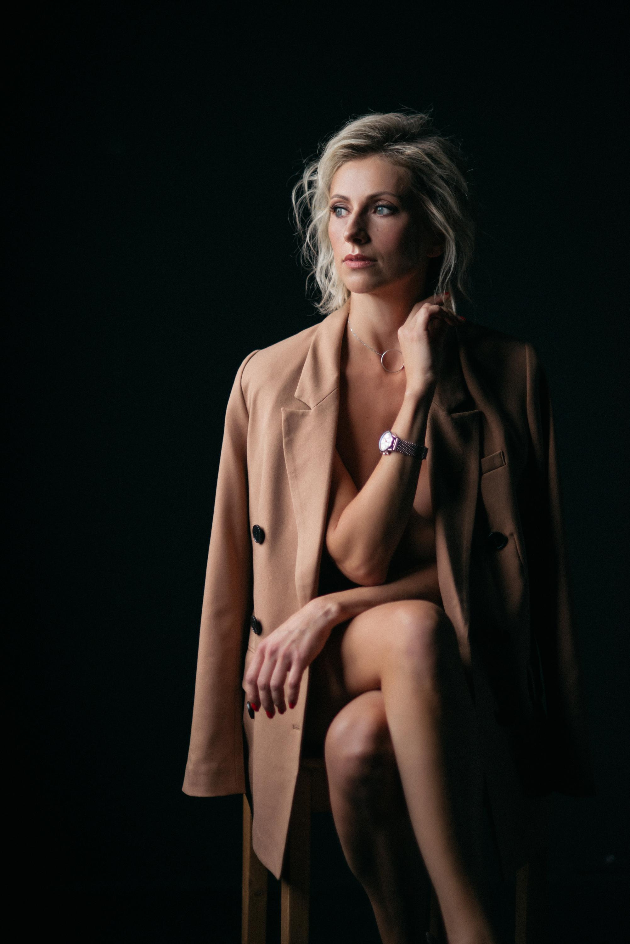 Ню в пиджаке. Свадебный фотограф Ижевск Петр Шишков