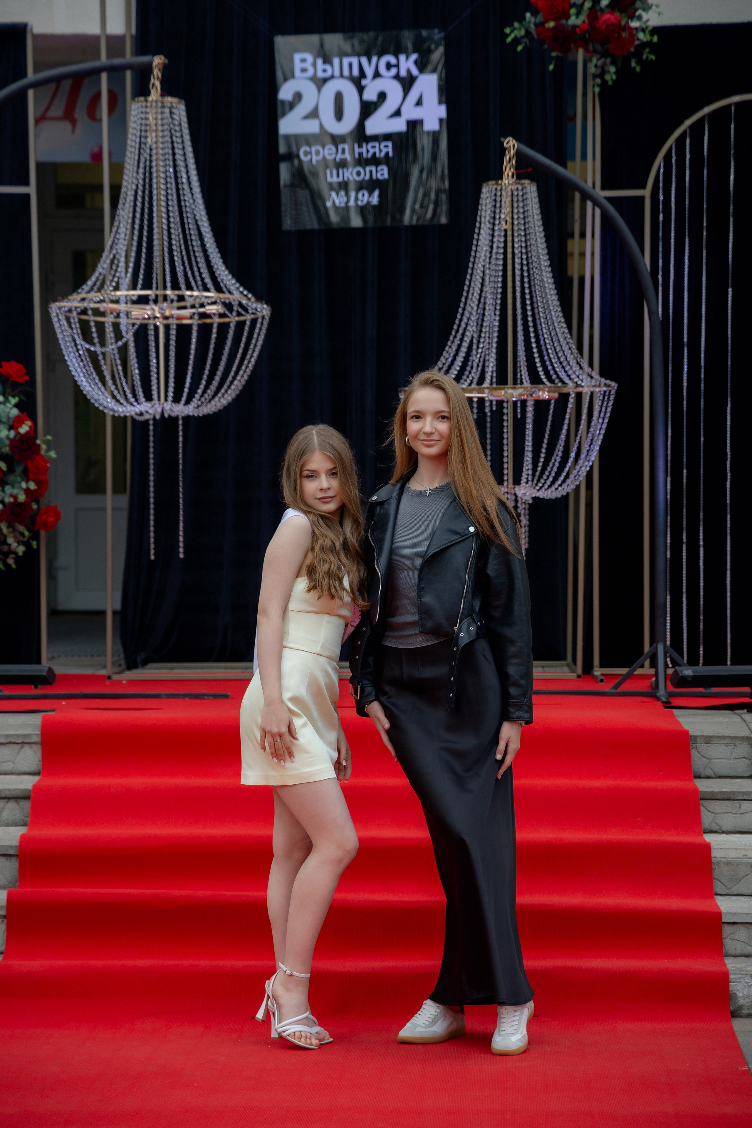 Школьный выпускной 2024 год в Соколе (Минск). Свадебный фотограф в Минске/Беларуси Сергей Спиридонов