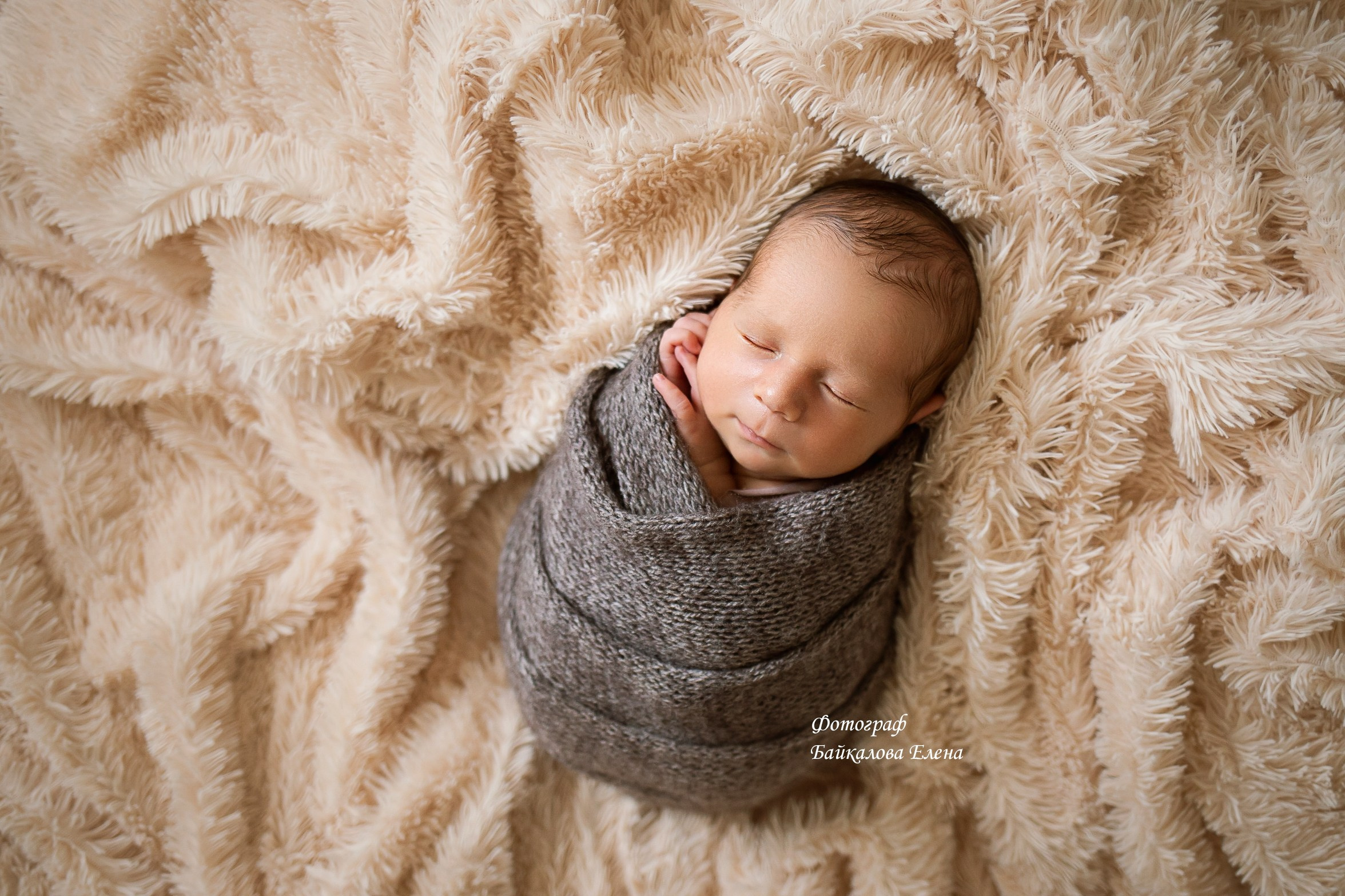 Фотосессия новорожденного. Фотограф новорожденных в Новосибирске