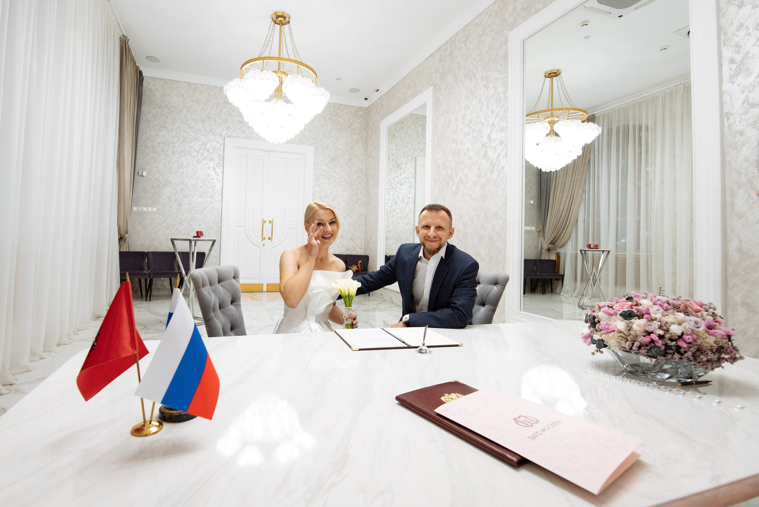 Свадьба Кутузовский загс и Архангельское. Анастасия Петрович фотограф, фотокорреспондент в Москве и Санкт-Петербурге. Фотосъёмка репортажа, мероприятия, корпоративная съёмка, контент